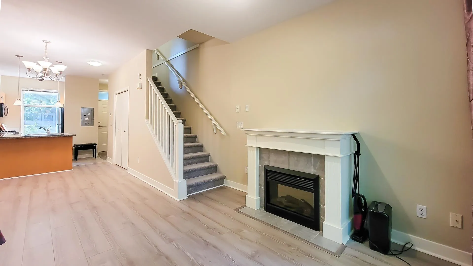 47 15353 100 Avenue