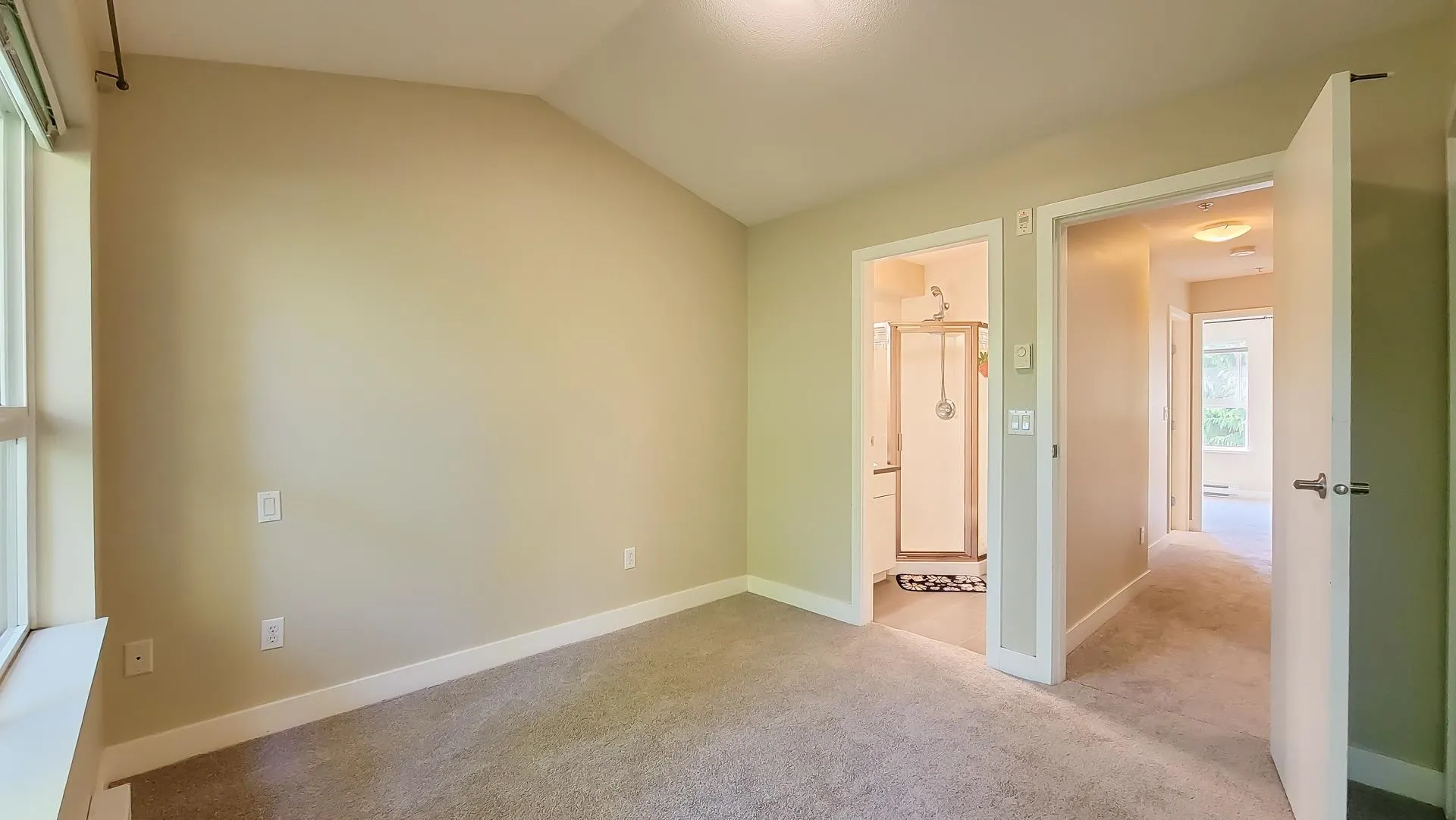 47 15353 100 Avenue