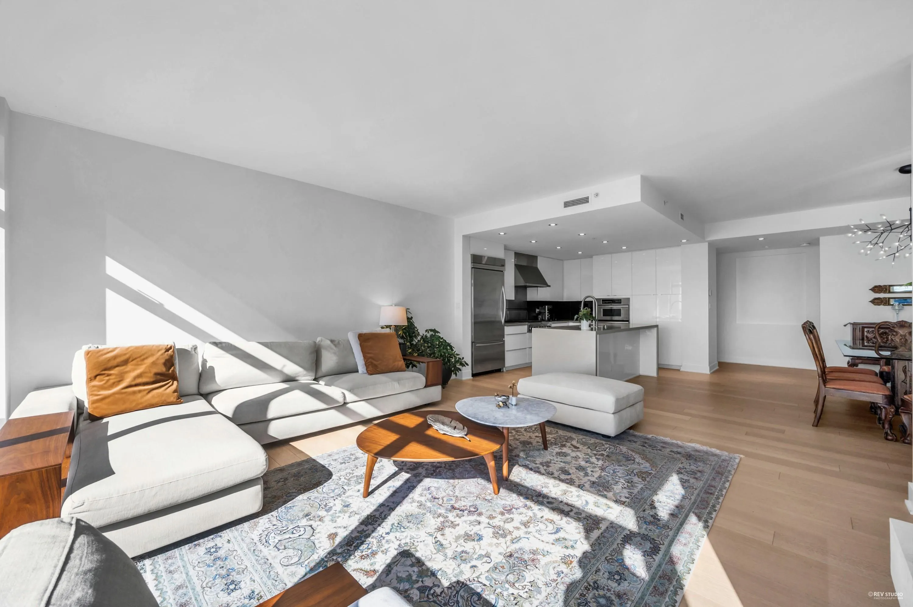 401 3315 Cypress Place