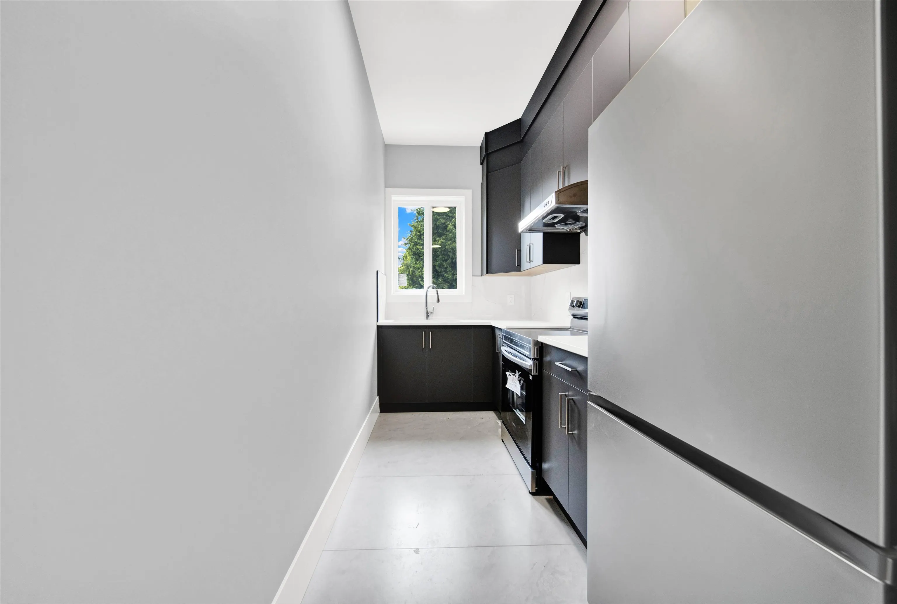 14169 75 A  Surrey Bc Avenue