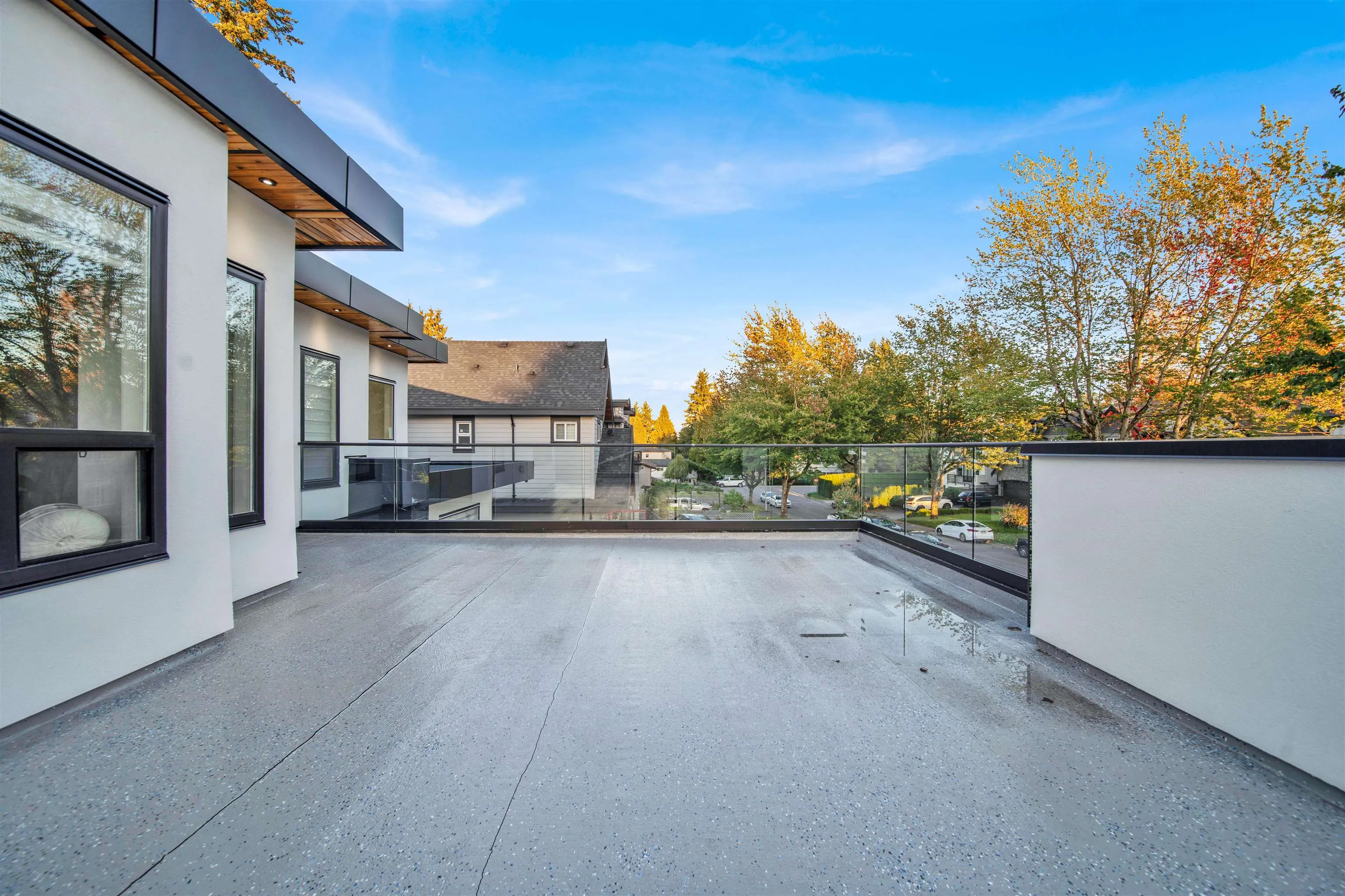 14169 75 A  Surrey Bc Avenue