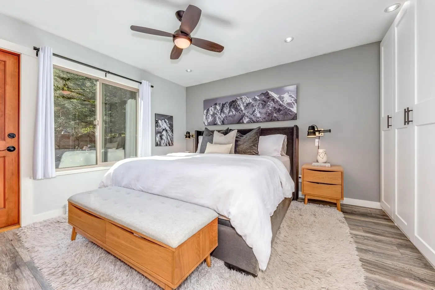 8216 Valley Drive