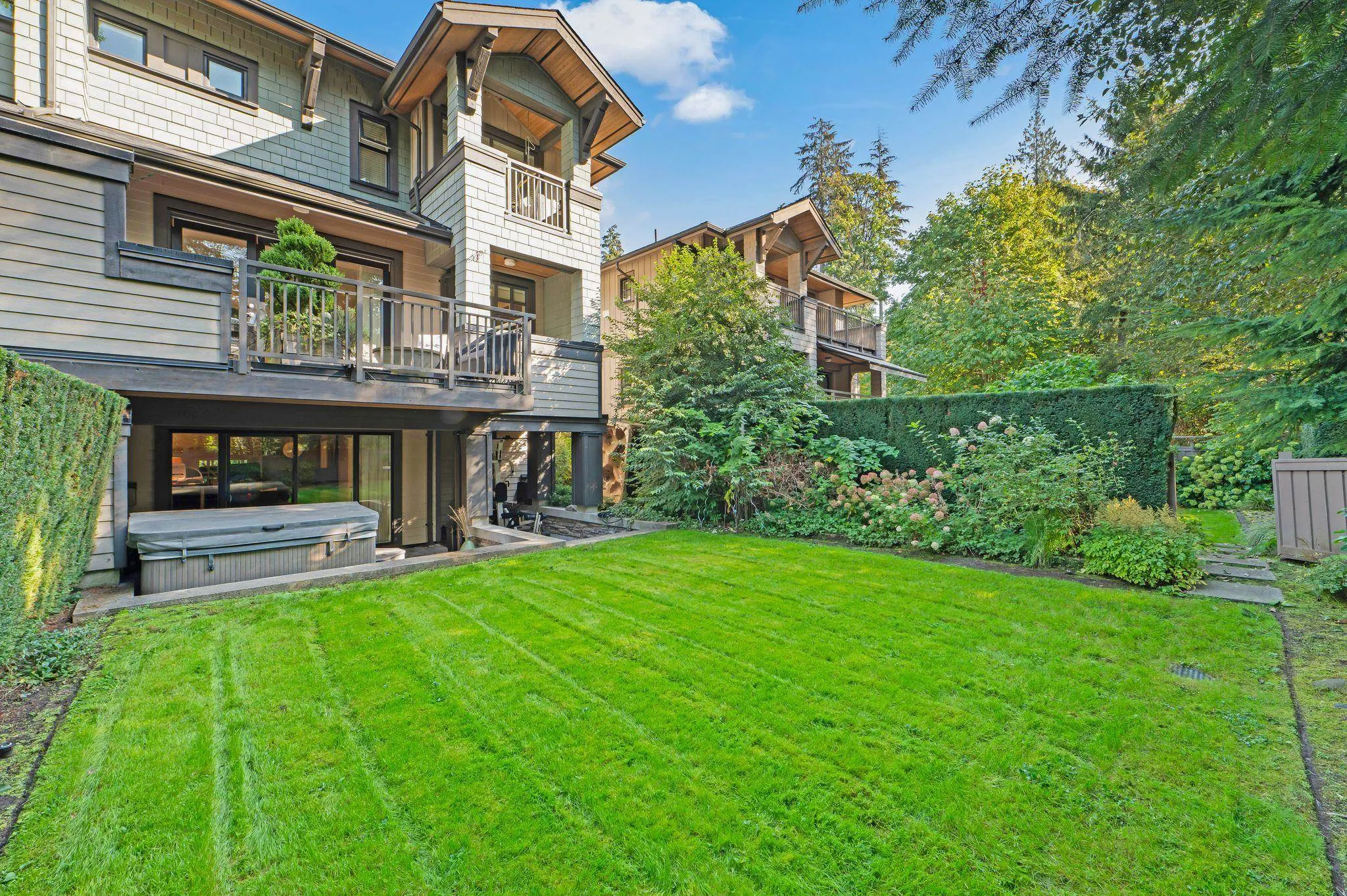 20 555 Raven Woods Drive