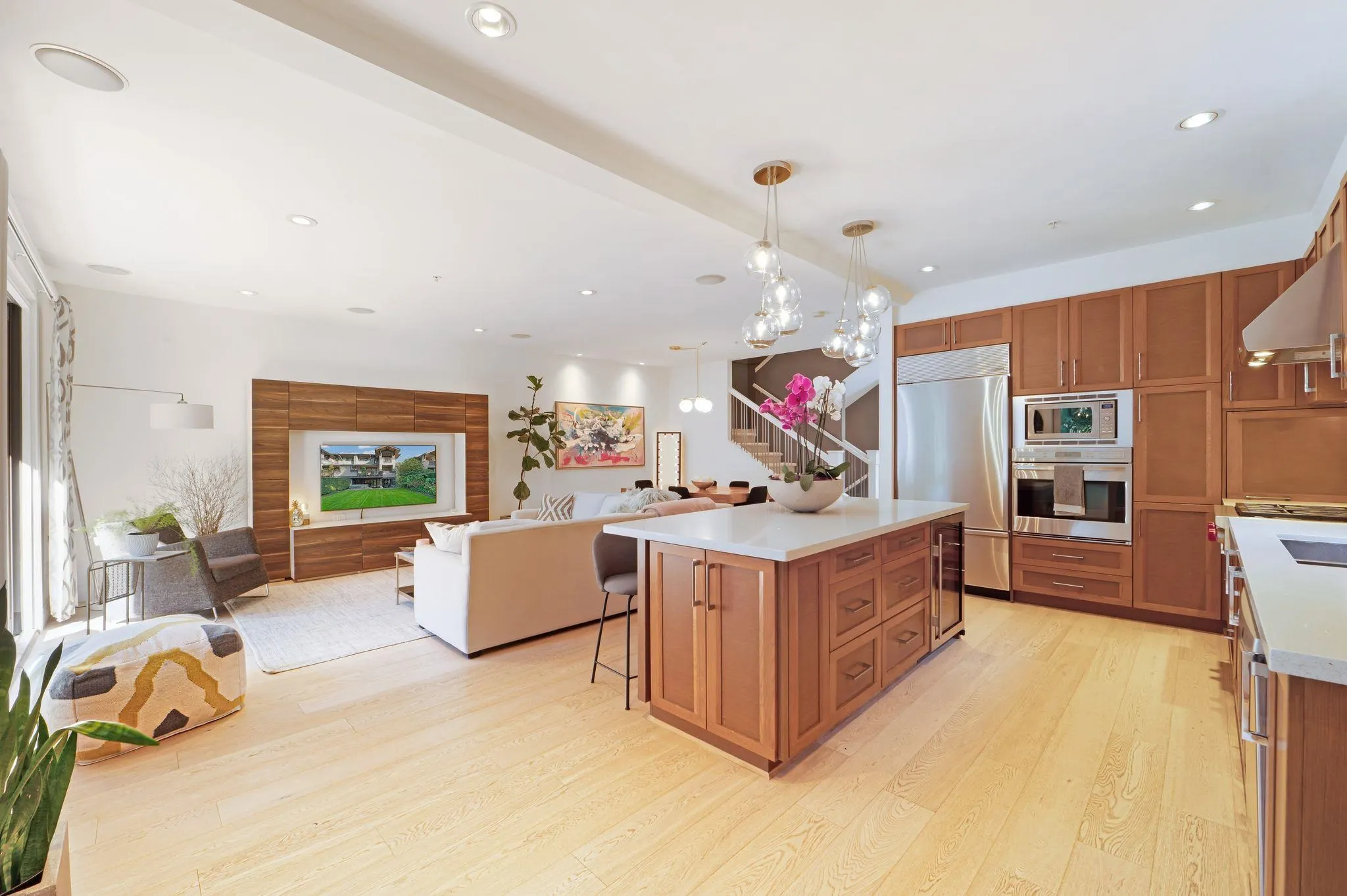 20 555 Raven Woods Drive