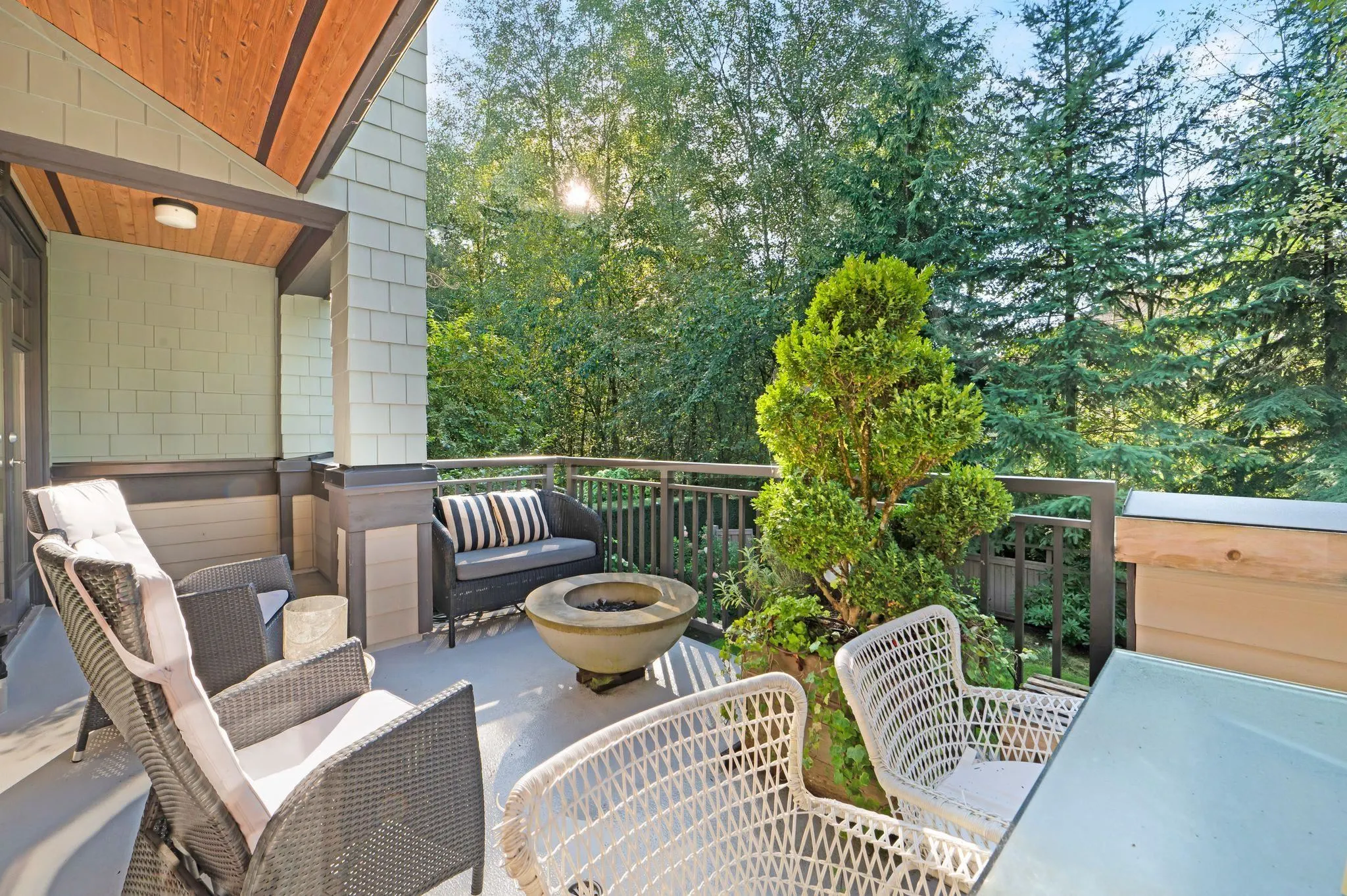 20 555 Raven Woods Drive
