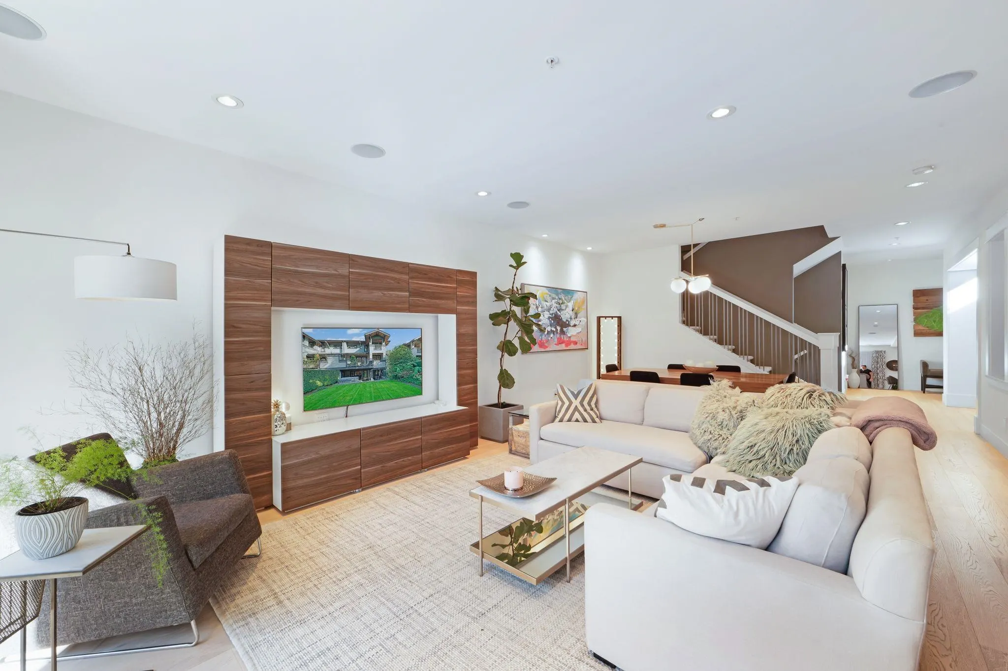 20 555 Raven Woods Drive