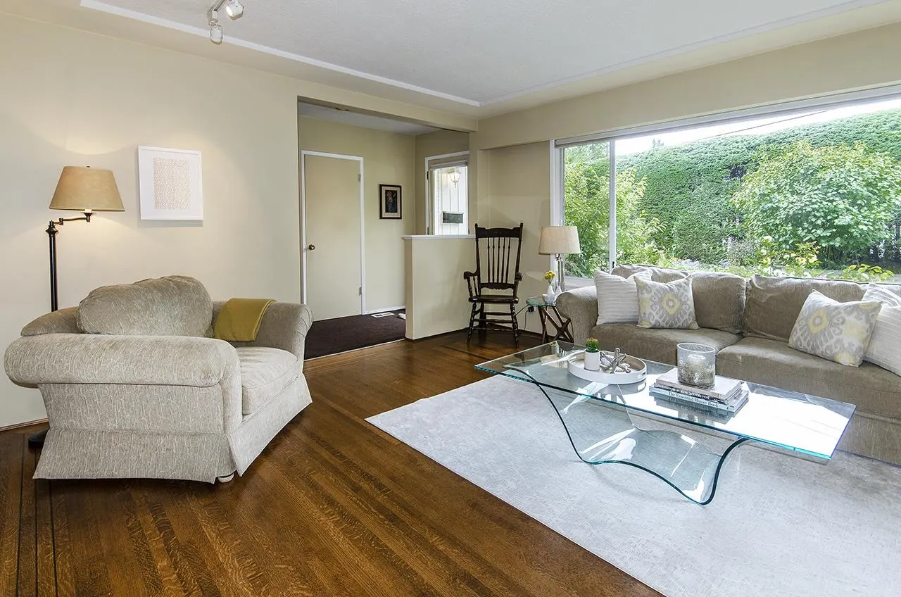 19 Glenmore Drive