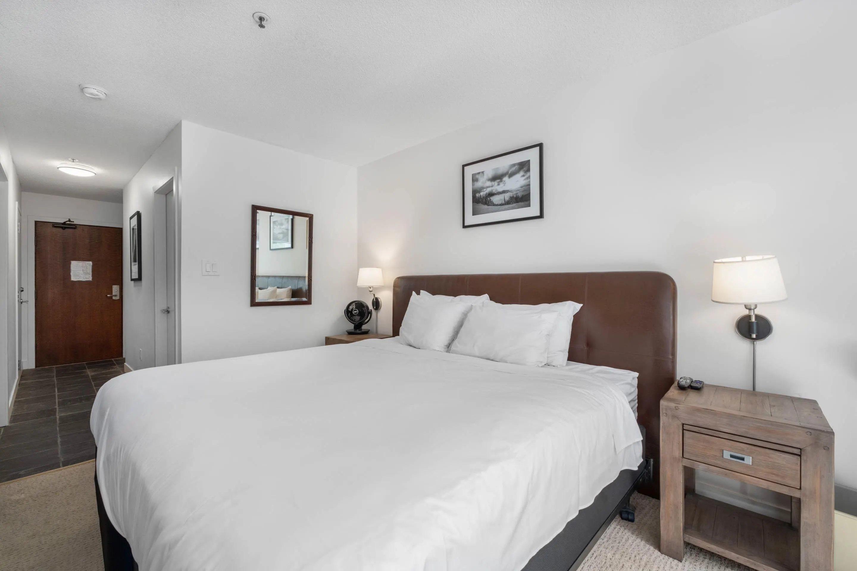 218/219 4573 Chateau Boulevard