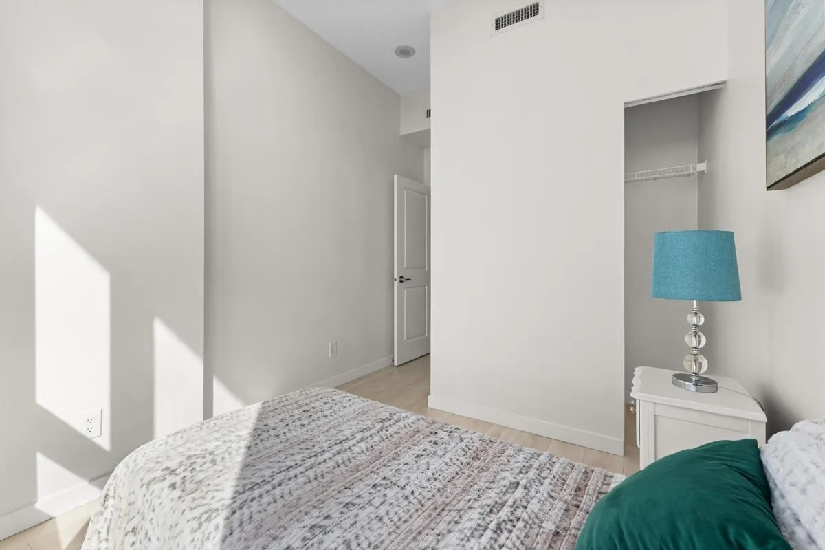 1905 5088 Kwantlen Street