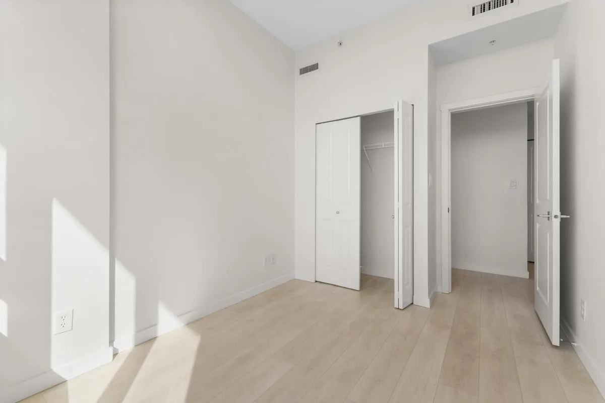 1905 5088 Kwantlen Street