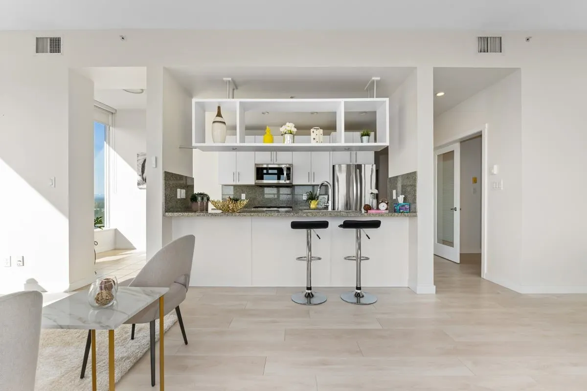 1905 5088 Kwantlen Street