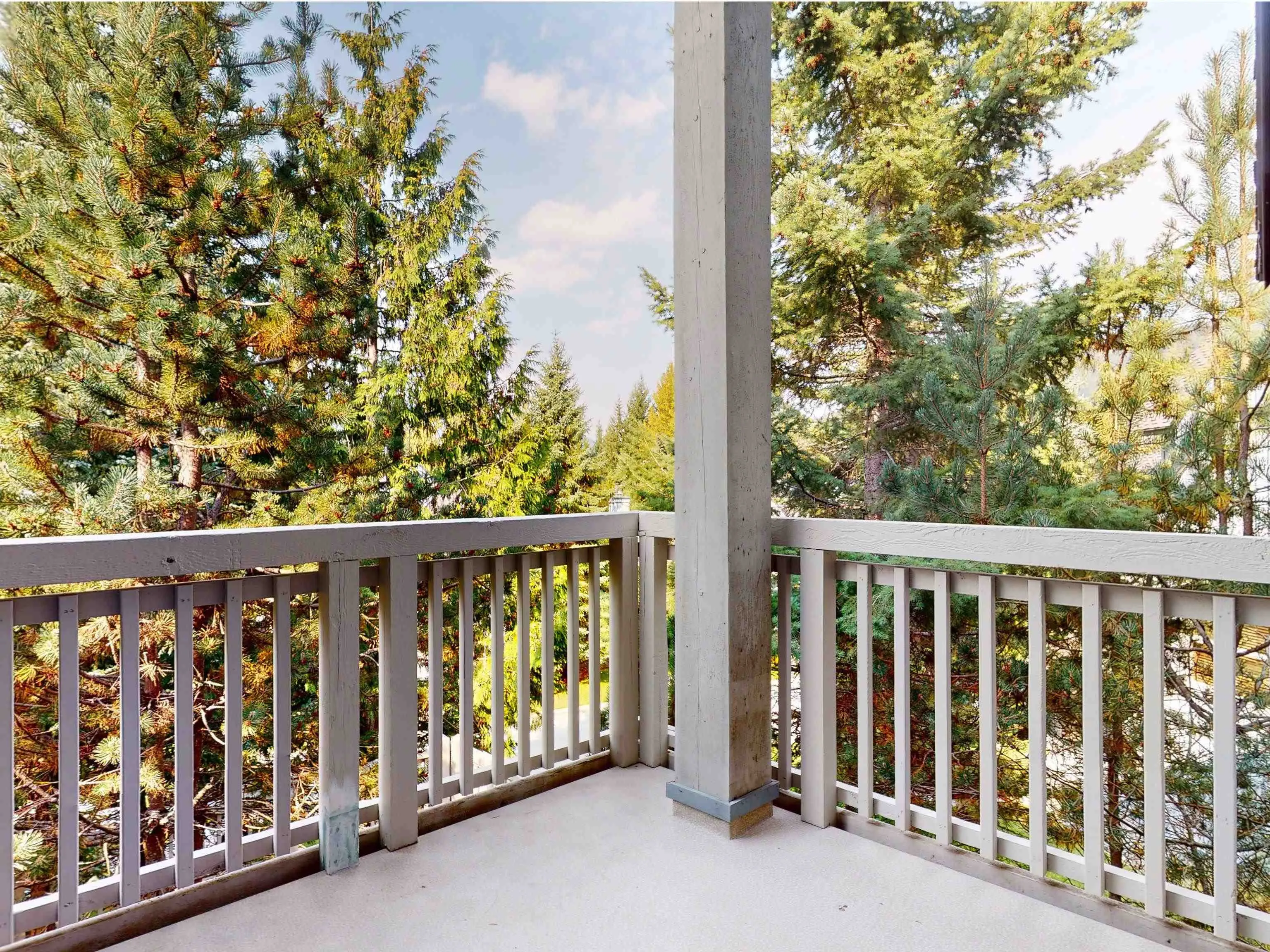 5 4661 Blackcomb Way