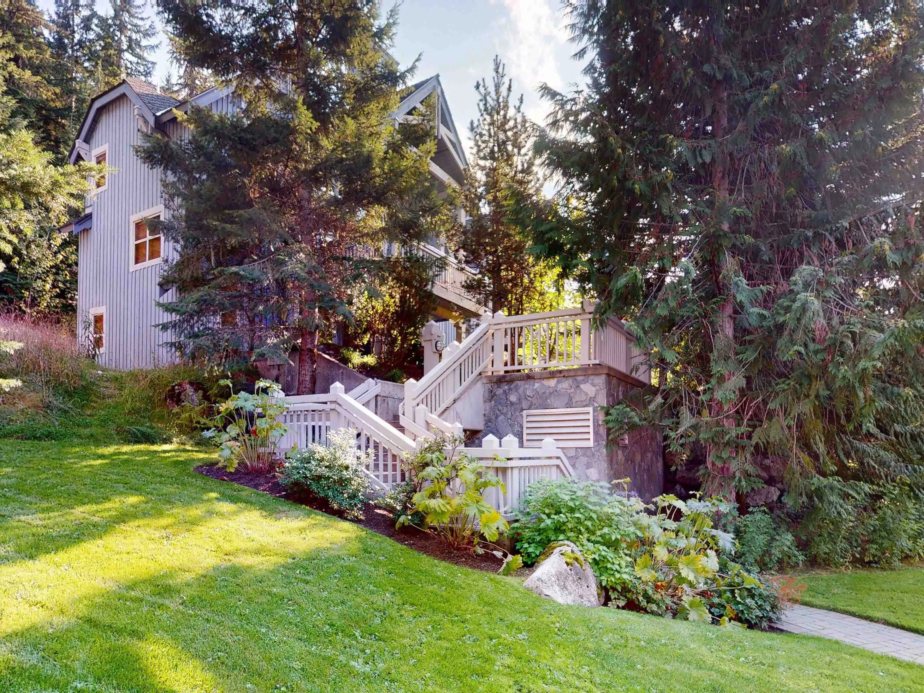 5 4661 Blackcomb Way