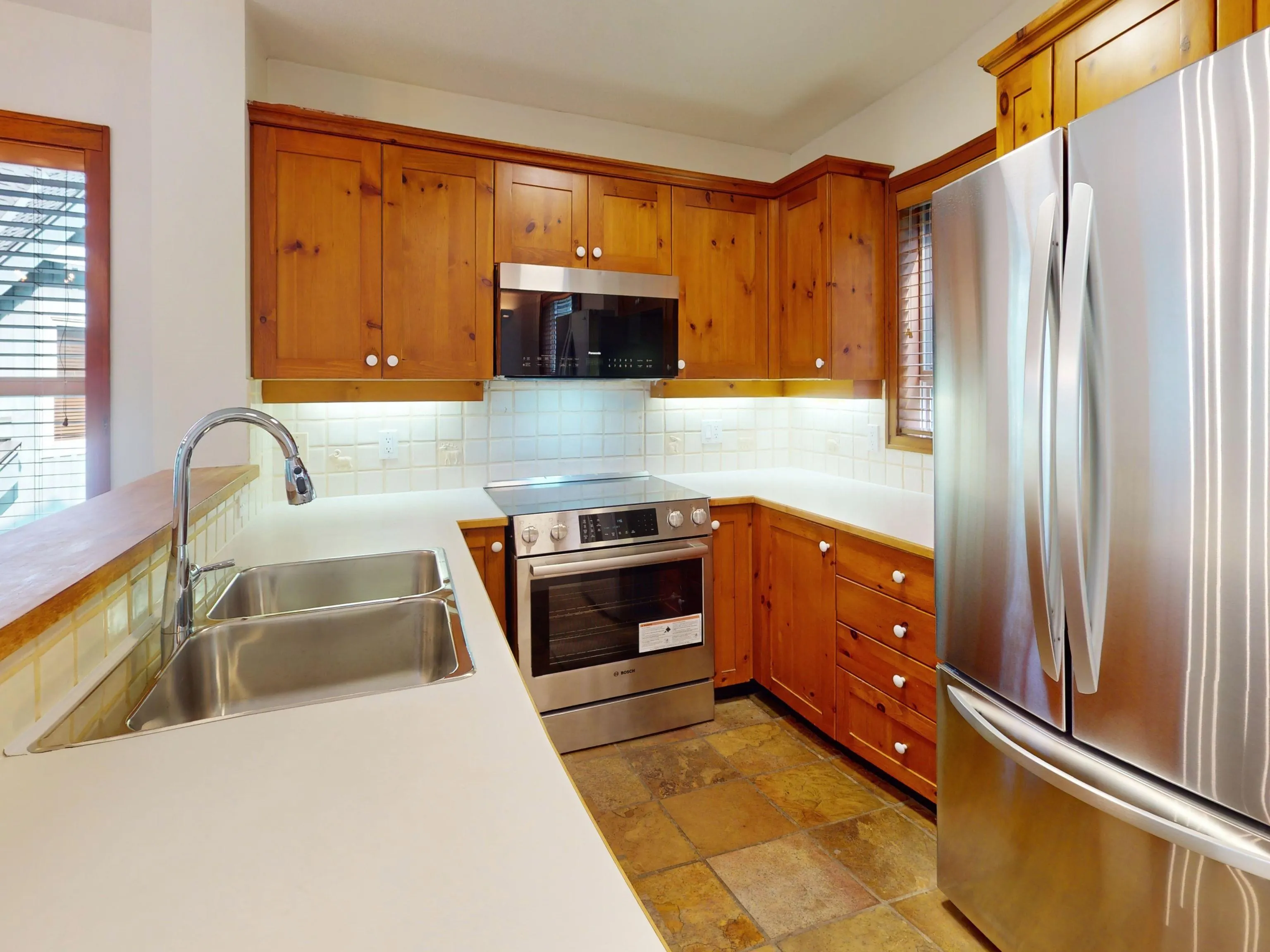 5 4661 Blackcomb Way