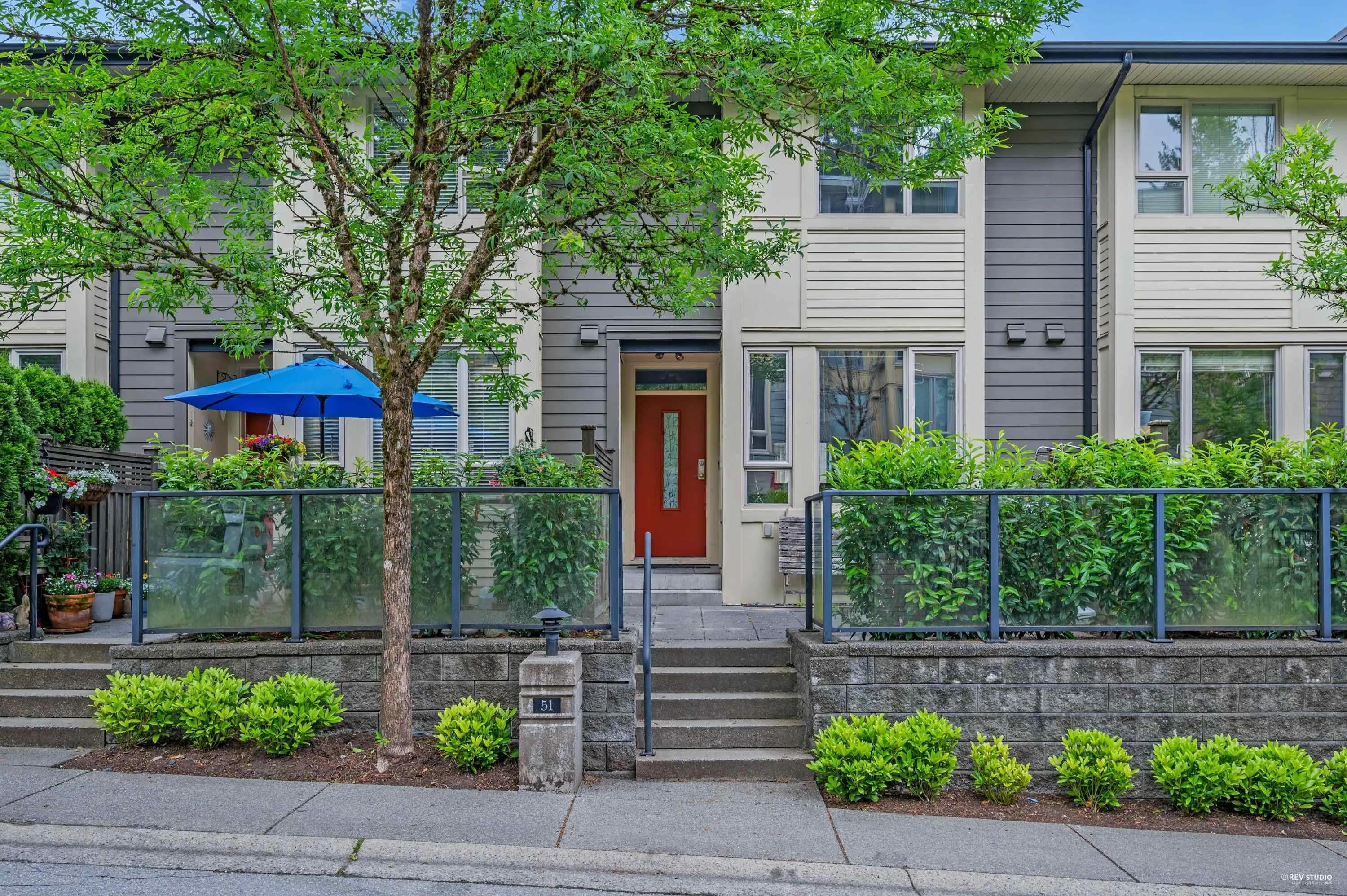 51 9229 University Crescent