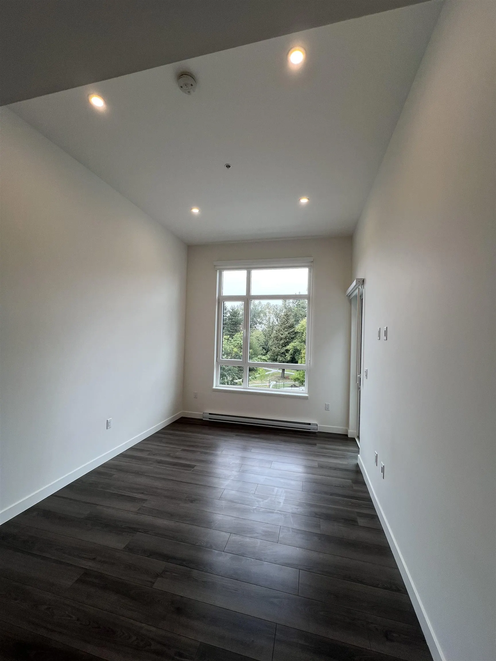 411 13788 76 Avenue