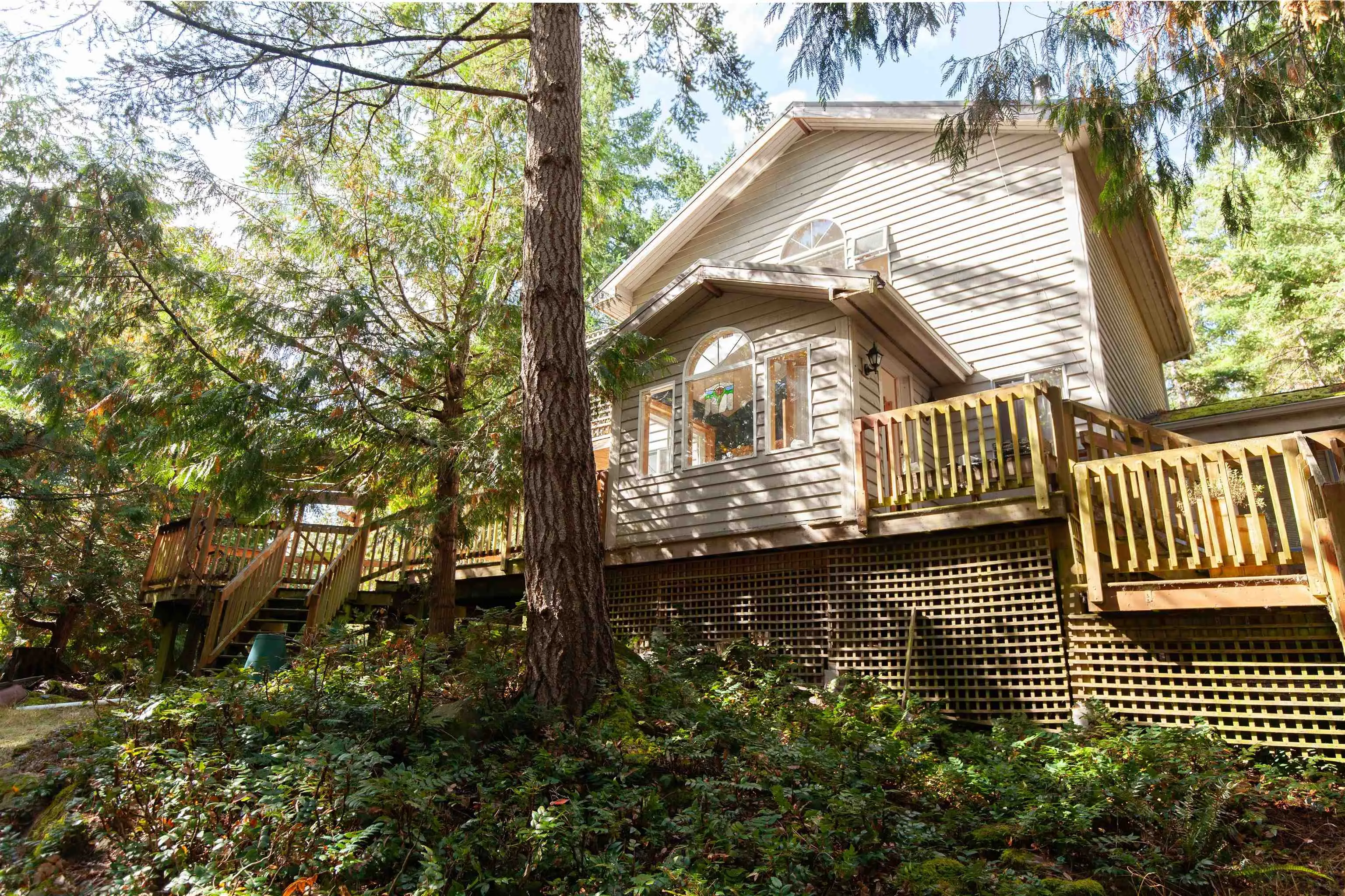 567 Dinner Bay Road