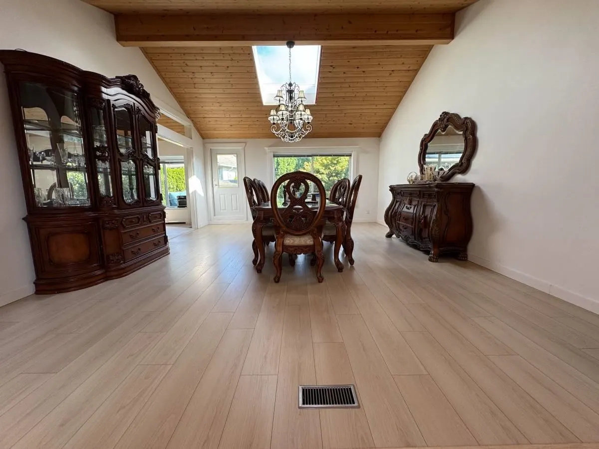 UPPER 23418 Tamarack Lane