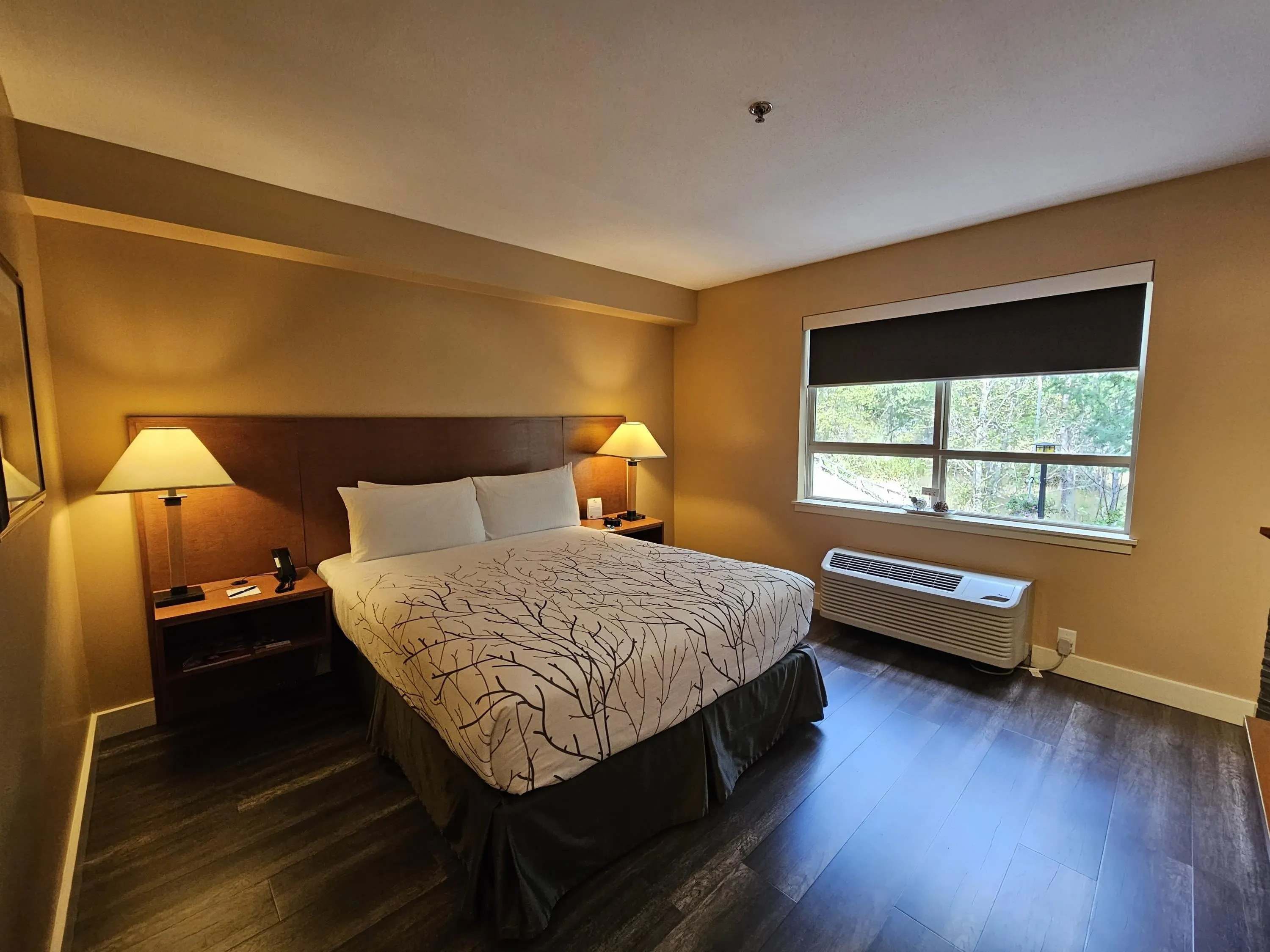 105 1490 Highway 99