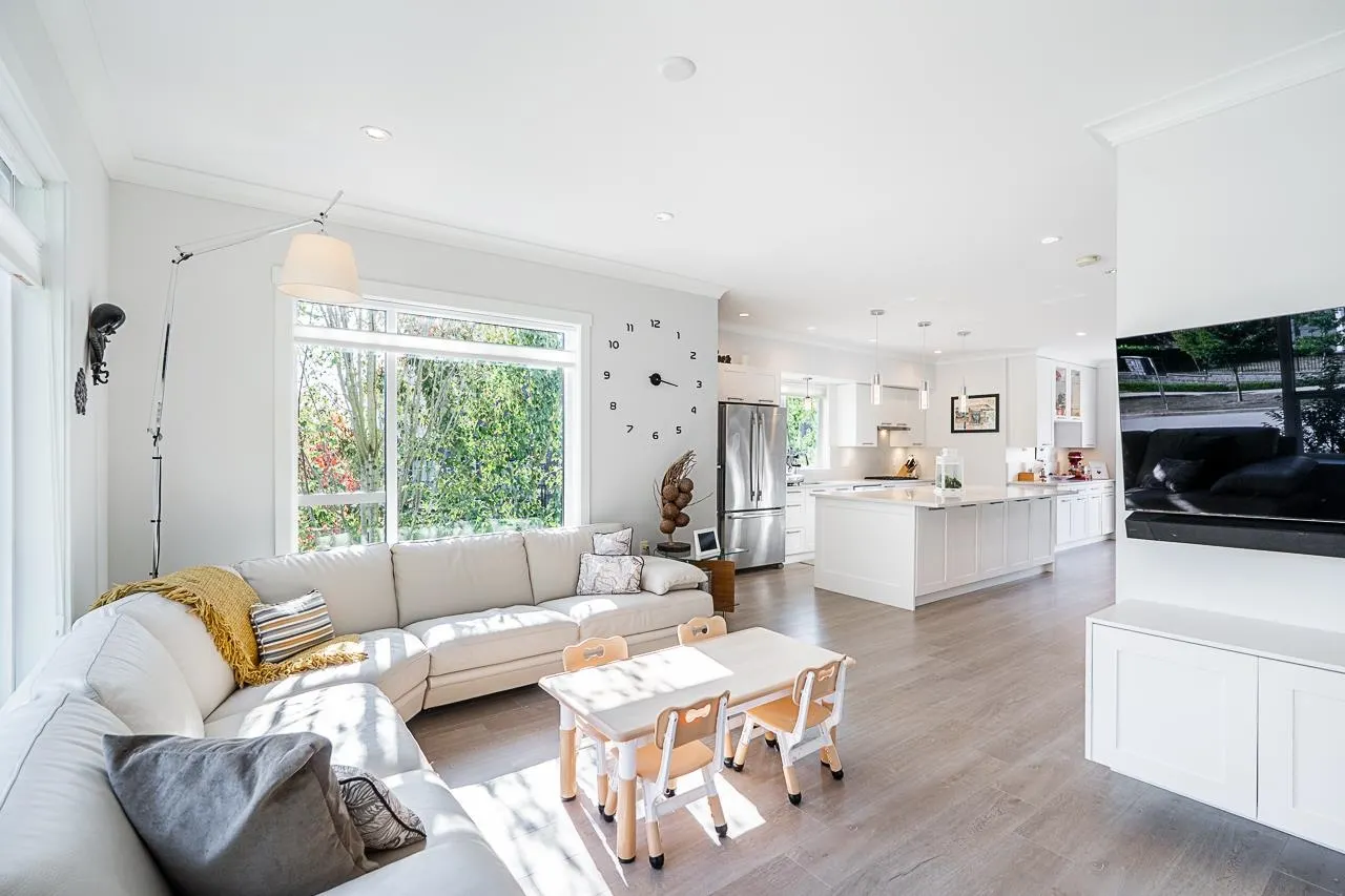 205 2277 Oak Meadows Drive