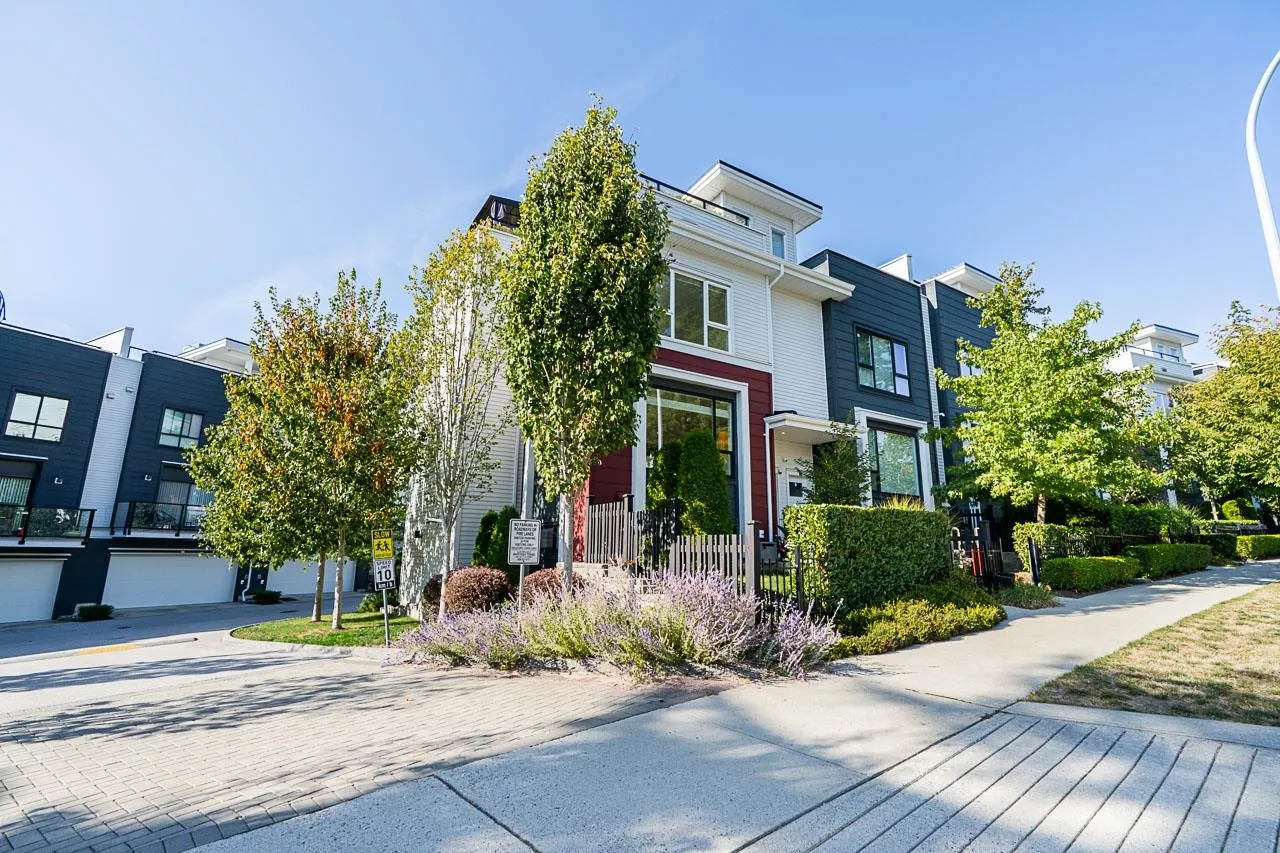 205 2277 Oak Meadows Drive