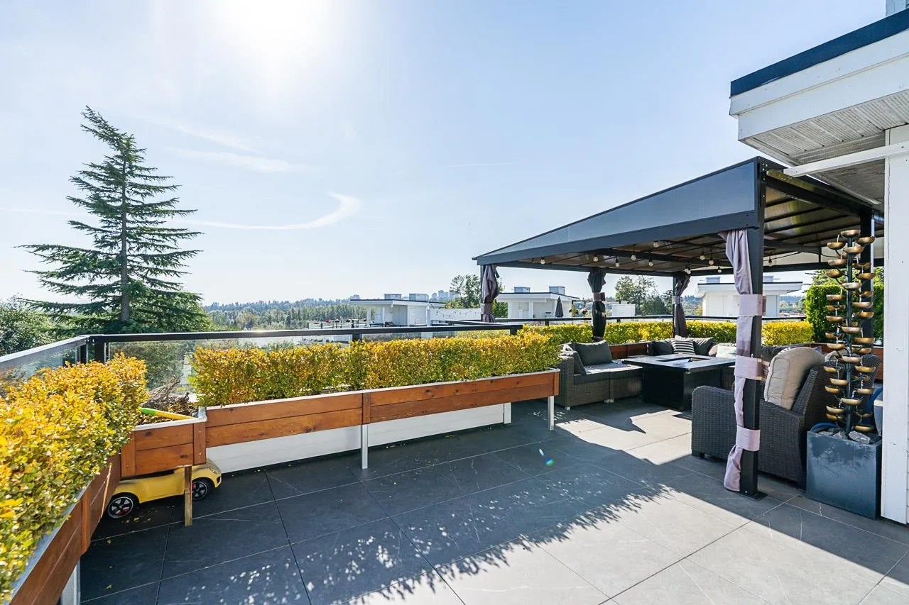 205 2277 Oak Meadows Drive