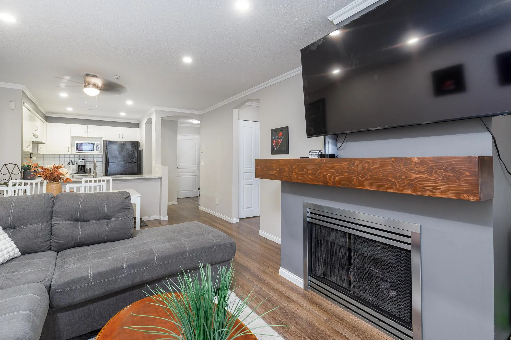 202 3033 Terravista Place
