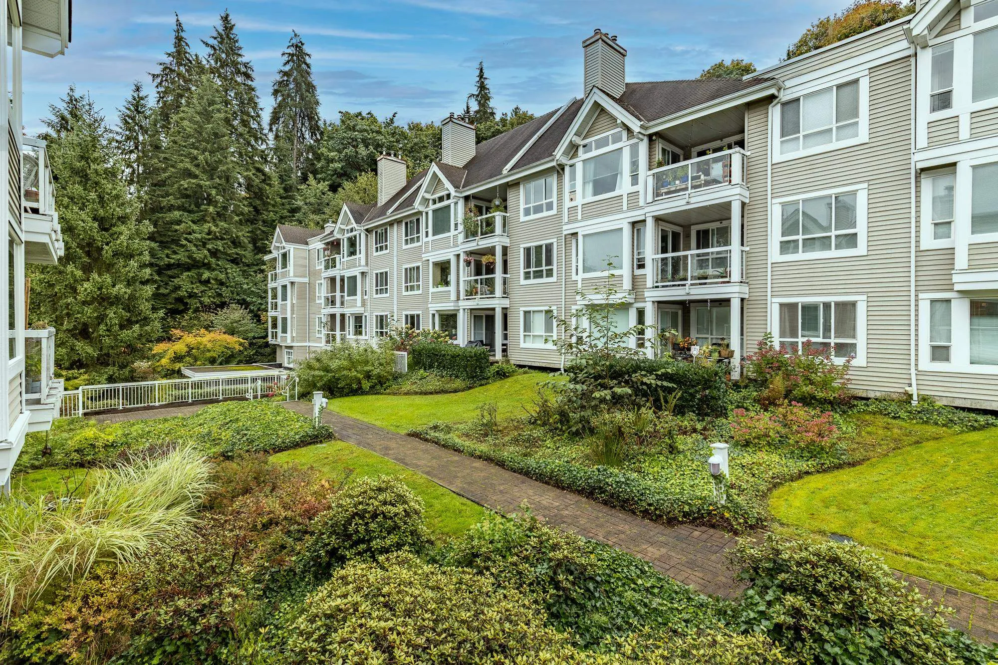 202 3033 Terravista Place