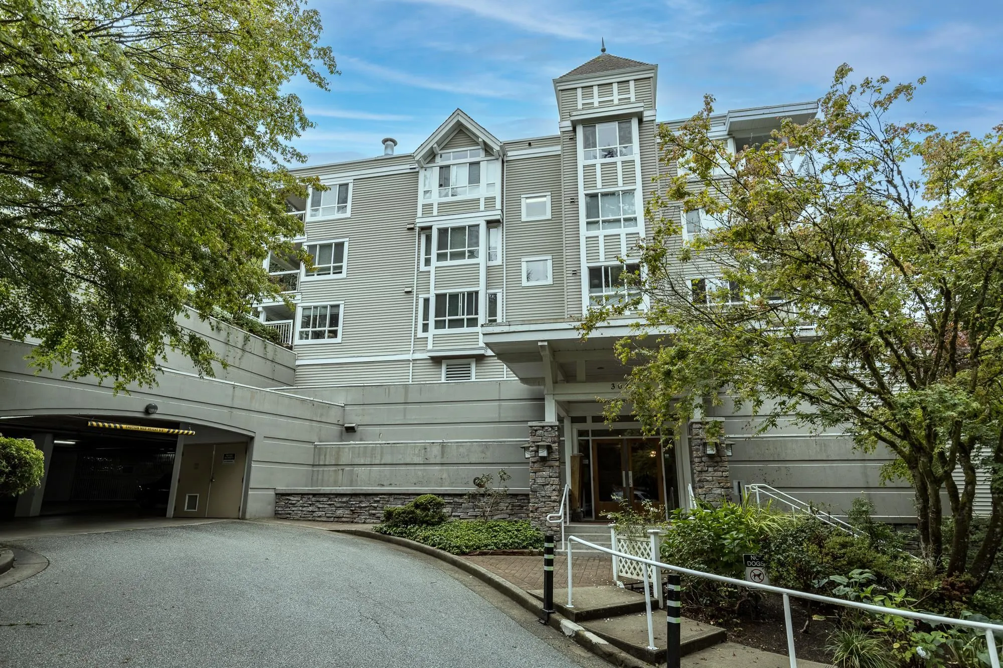 202 3033 Terravista Place