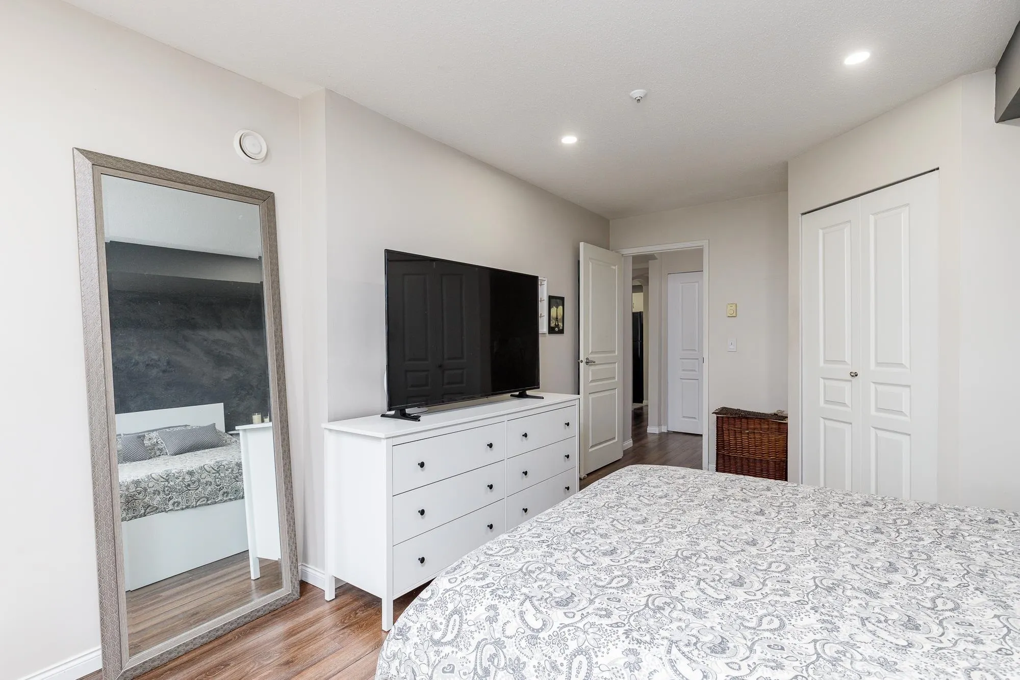 202 3033 Terravista Place