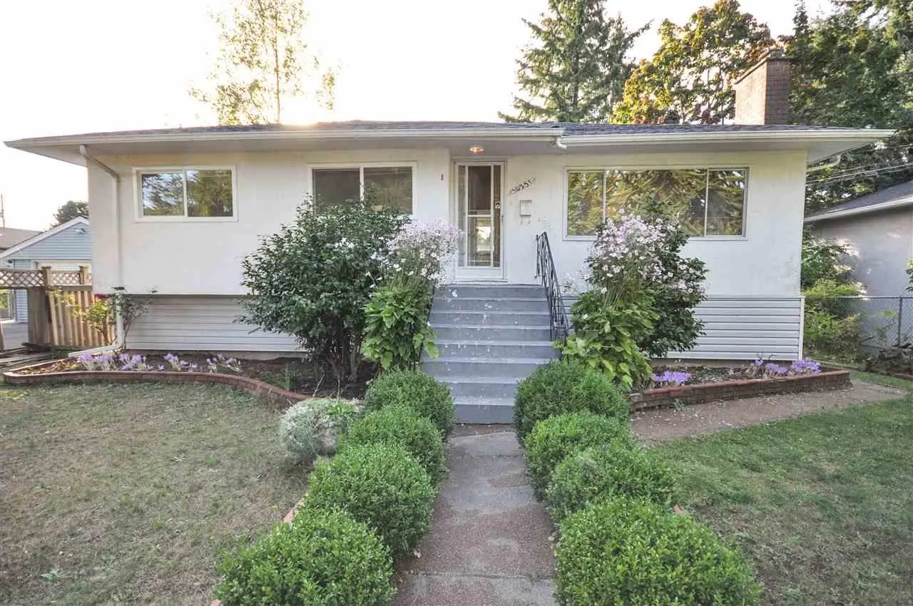 10231 Semiahmoo Road