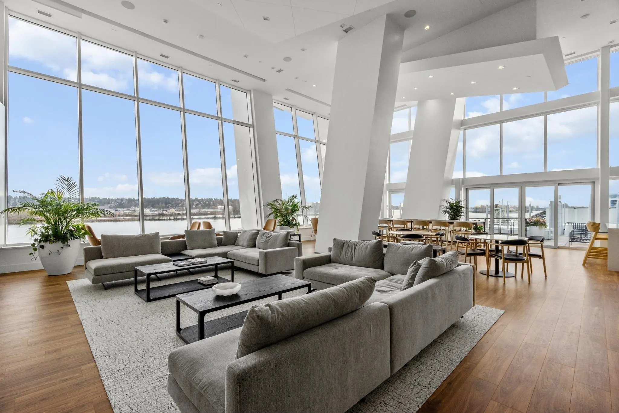 1407 680 Quayside Drive