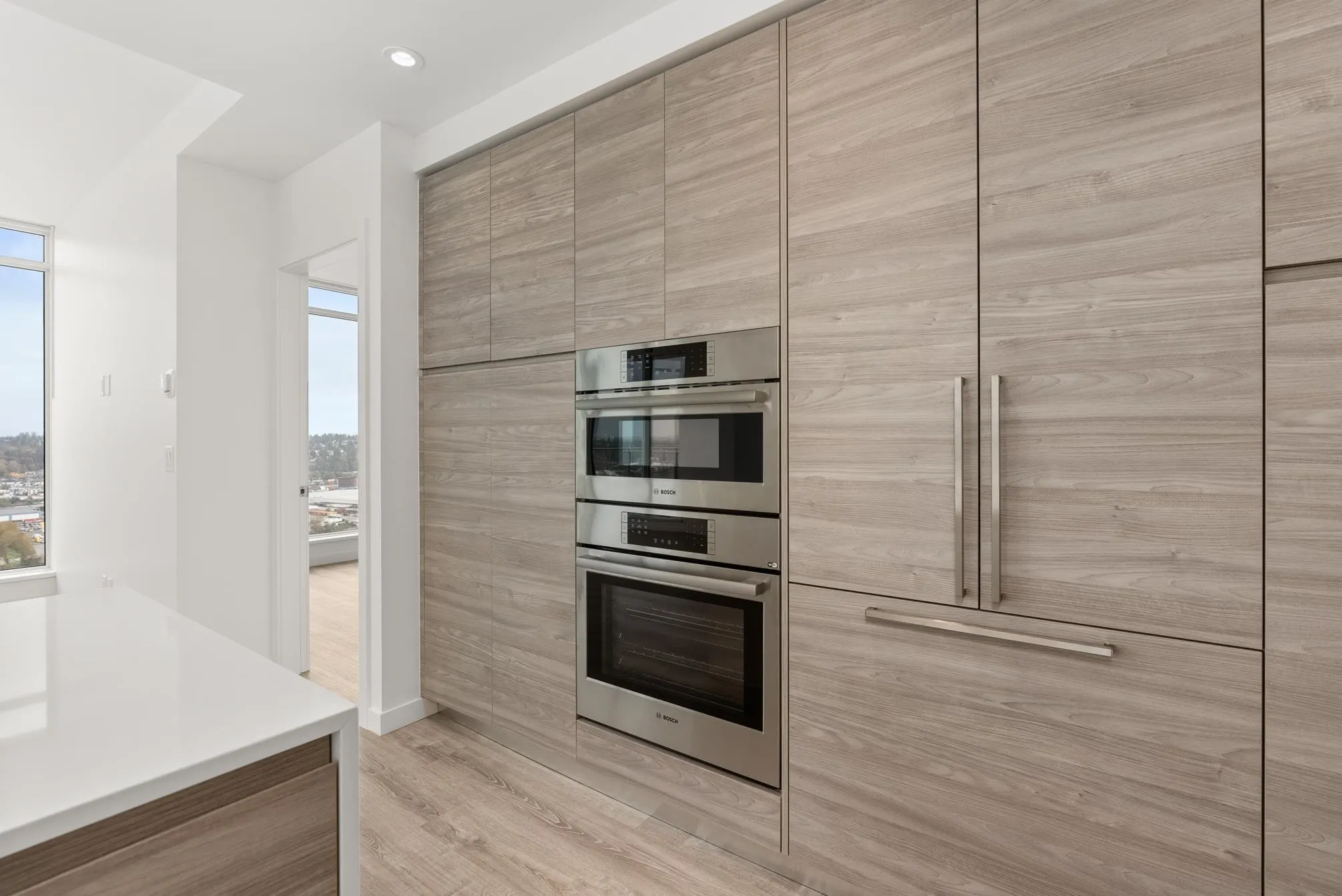 1407 680 Quayside Drive