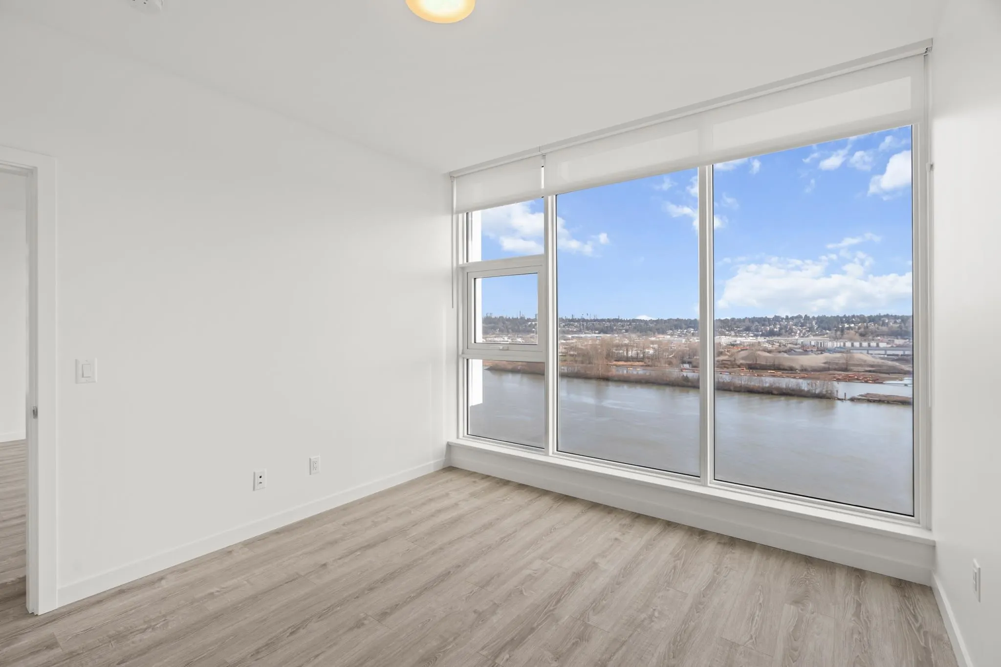 1407 680 Quayside Drive