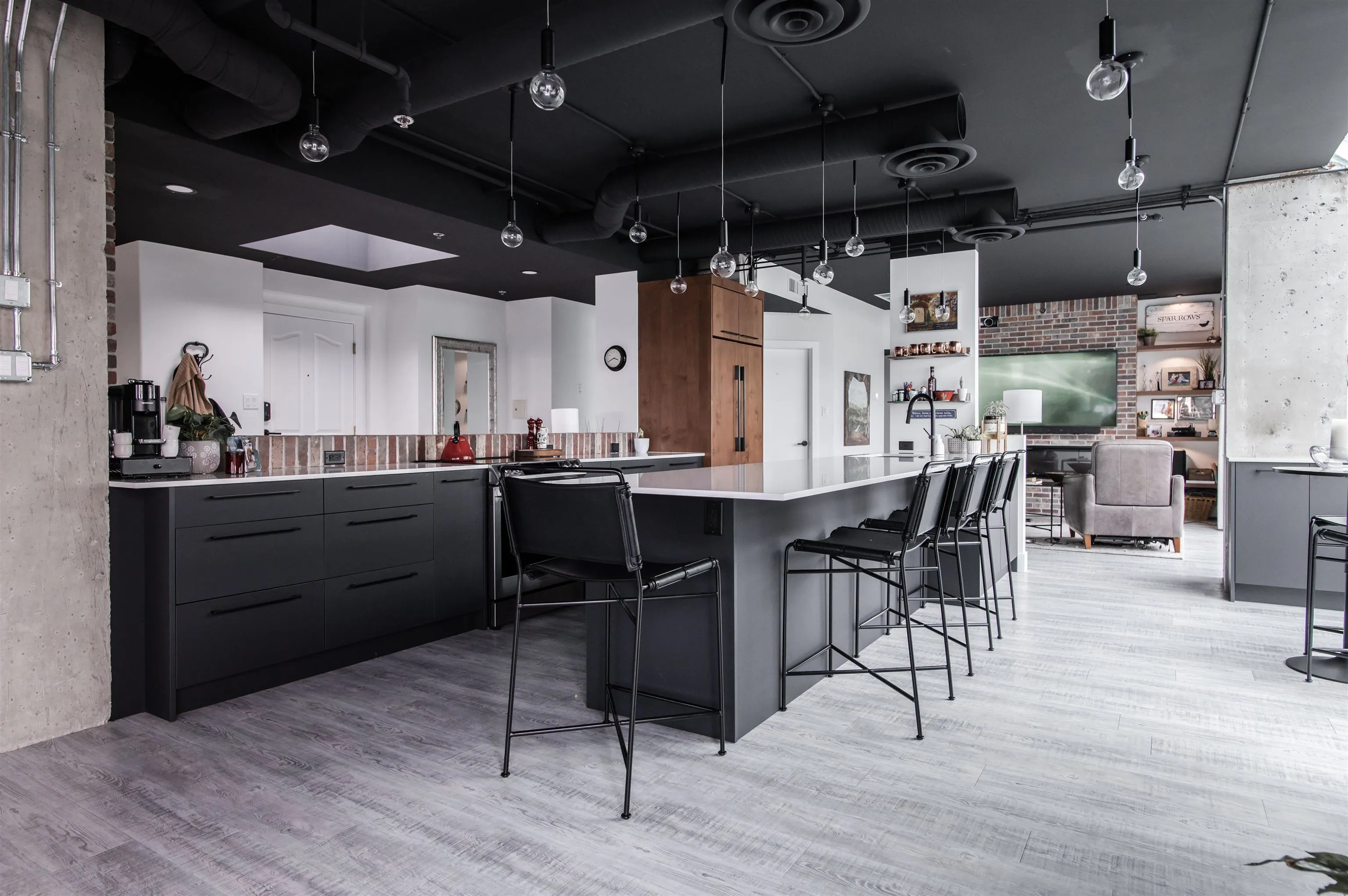 1602 32440 Simon Avenue