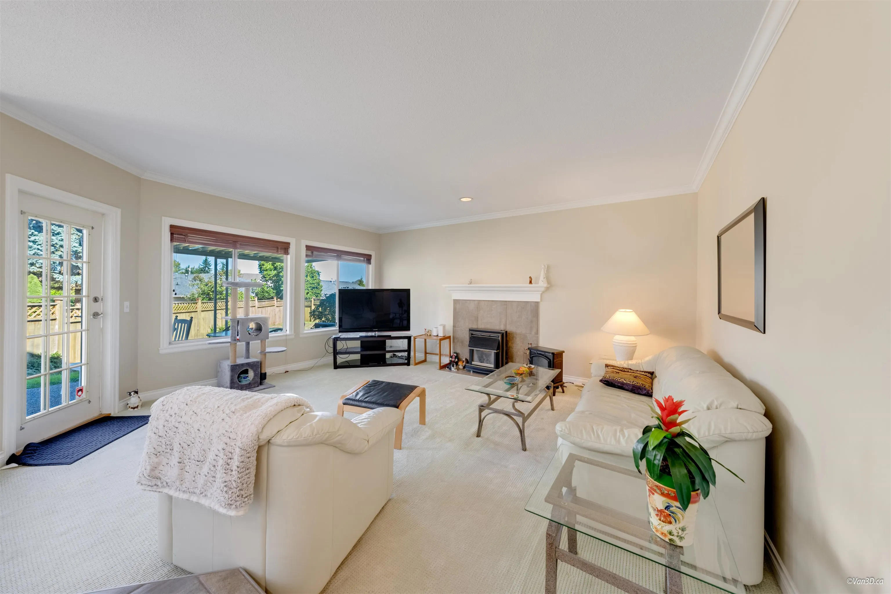 15303 28a Avenue