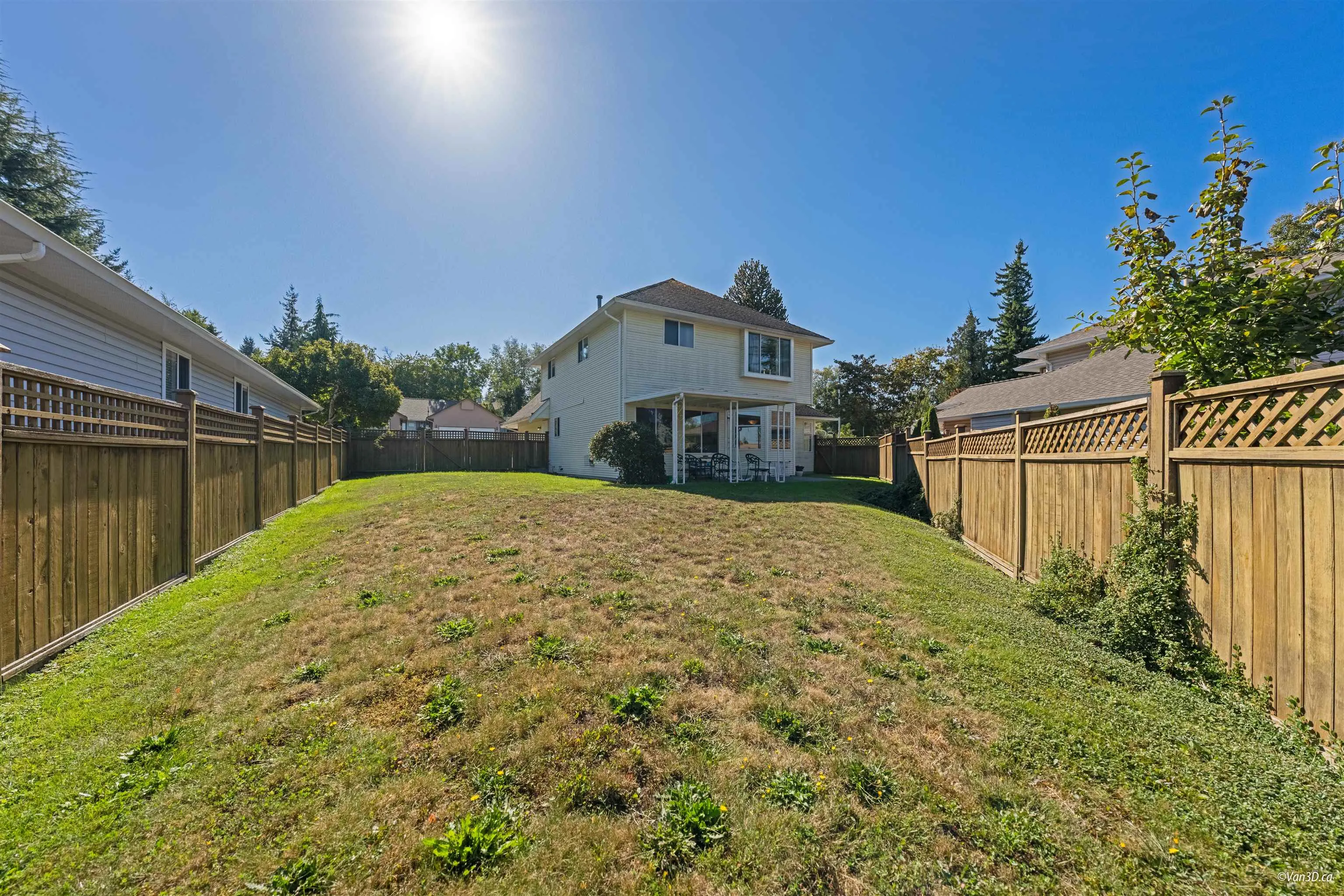 15303 28a Avenue