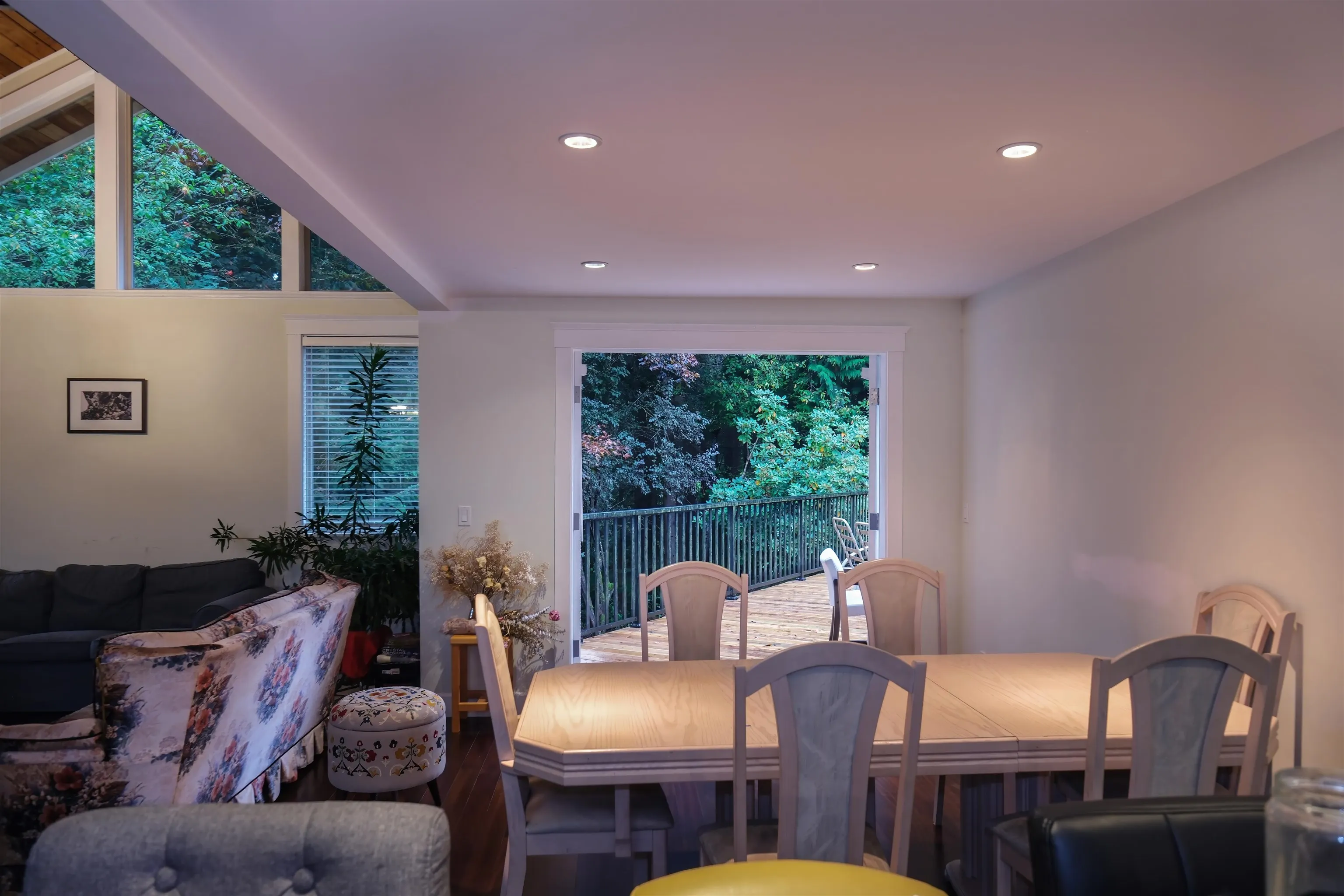 97 Deep Dene Place