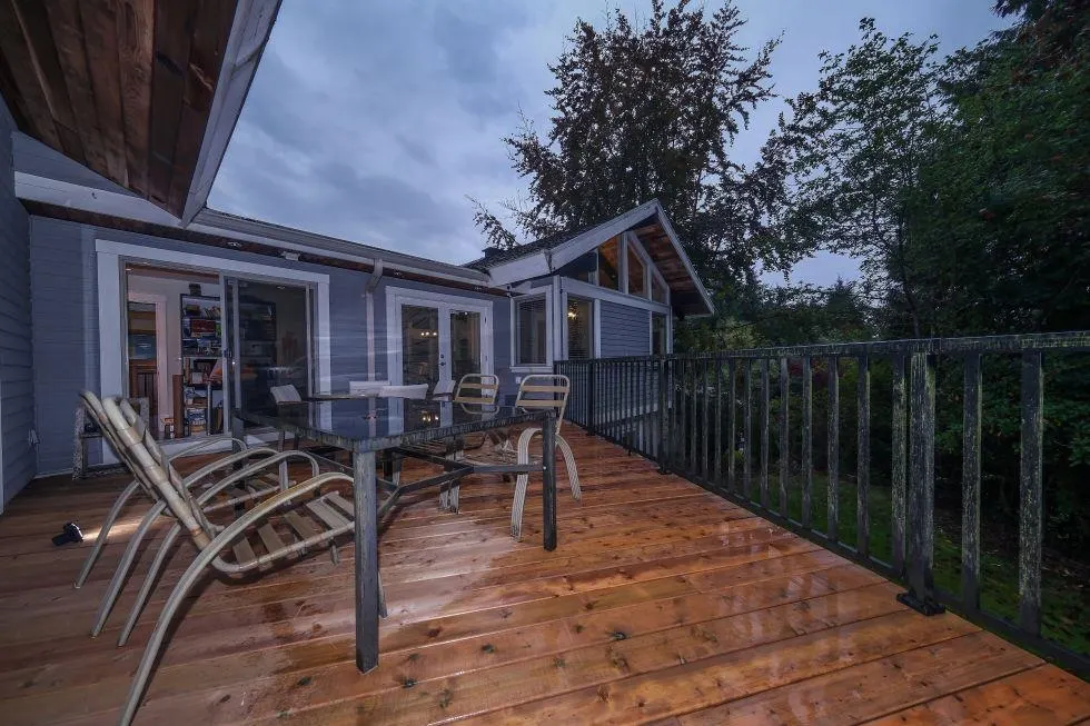 97 Deep Dene Place