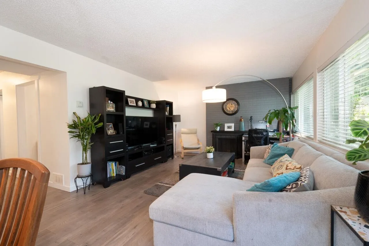 2765 Westview Drive
