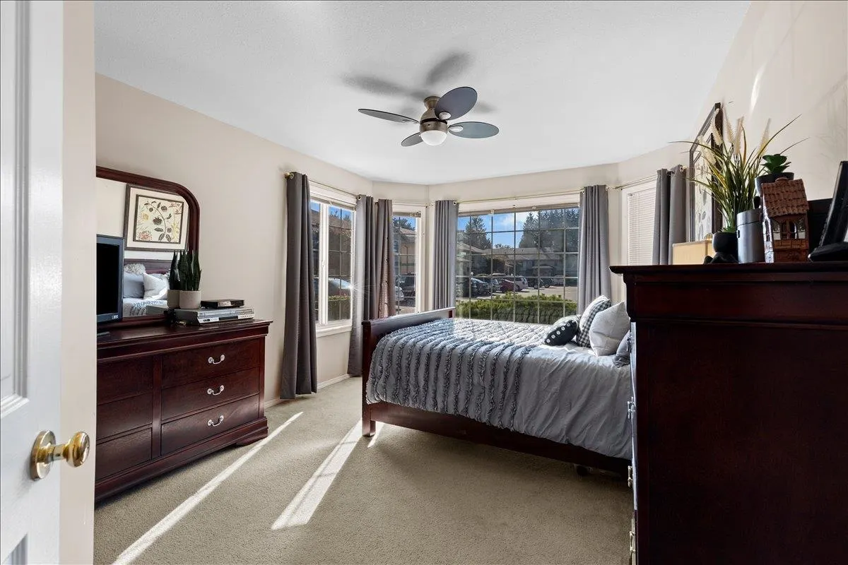 120 9855 Quarry Road