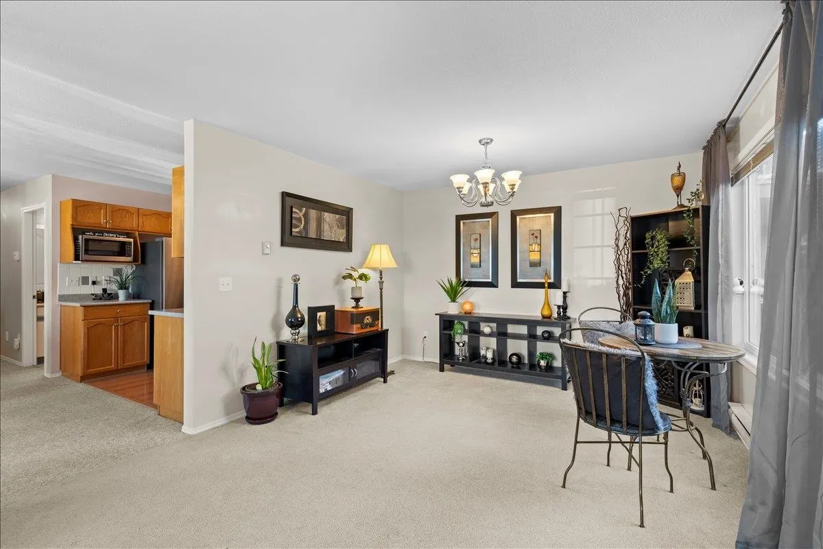 120 9855 Quarry Road