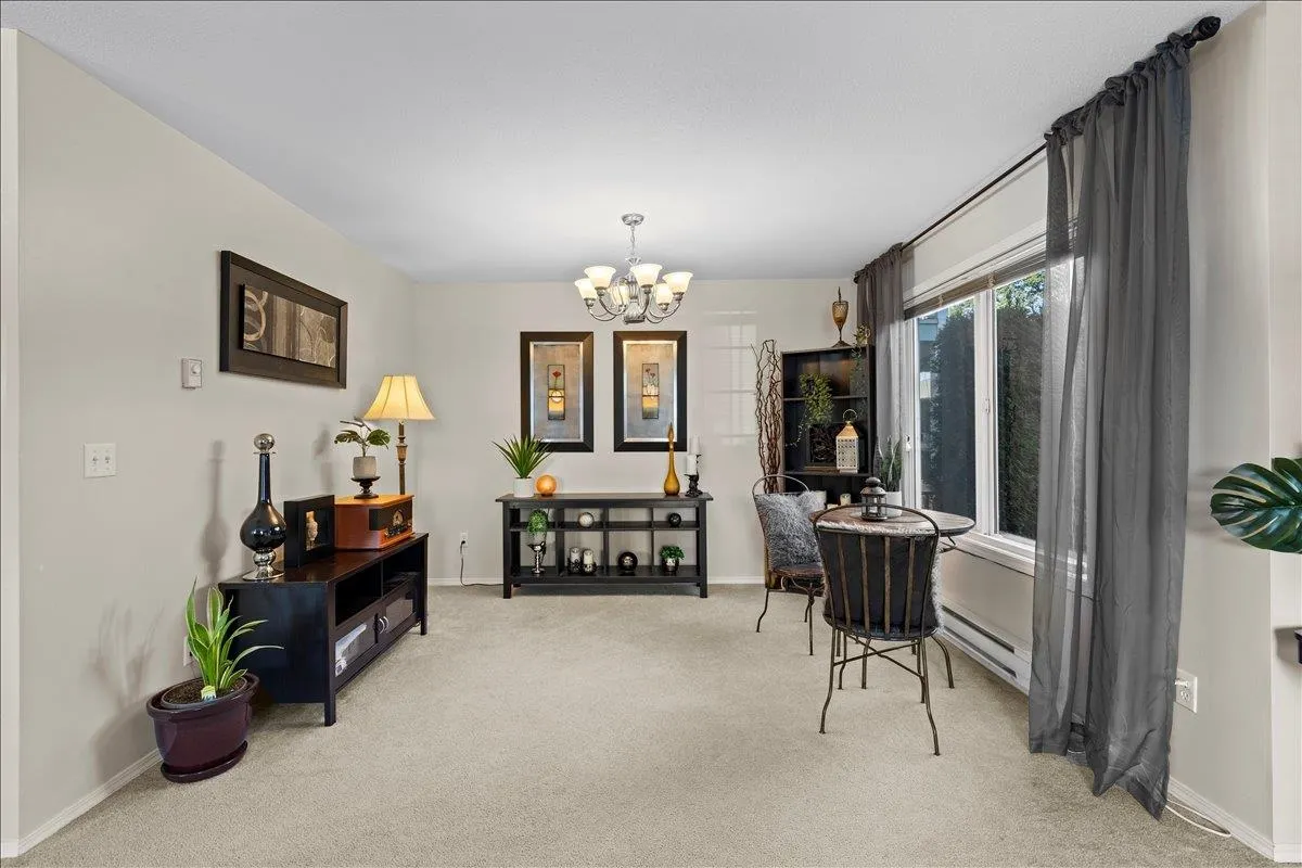 120 9855 Quarry Road