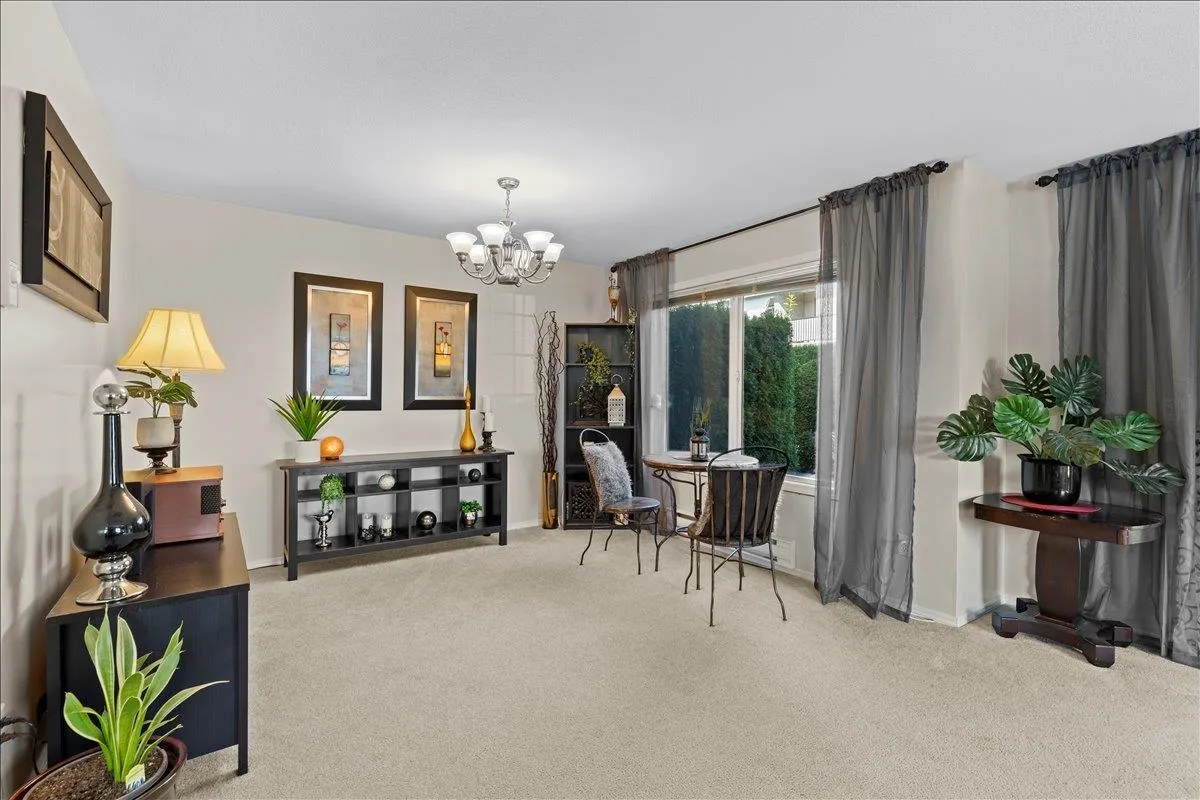 120 9855 Quarry Road