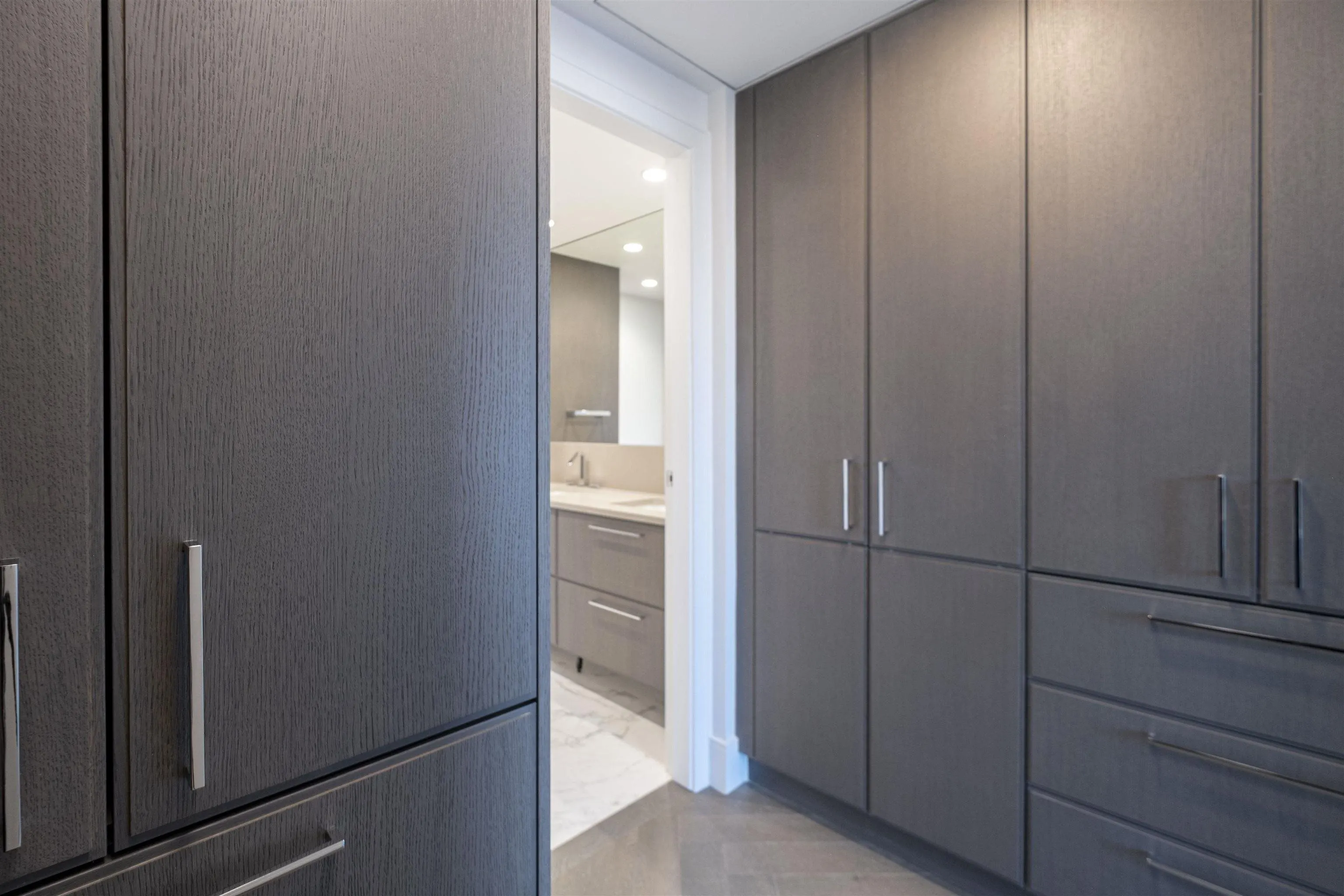 603 4675 Cambie Street