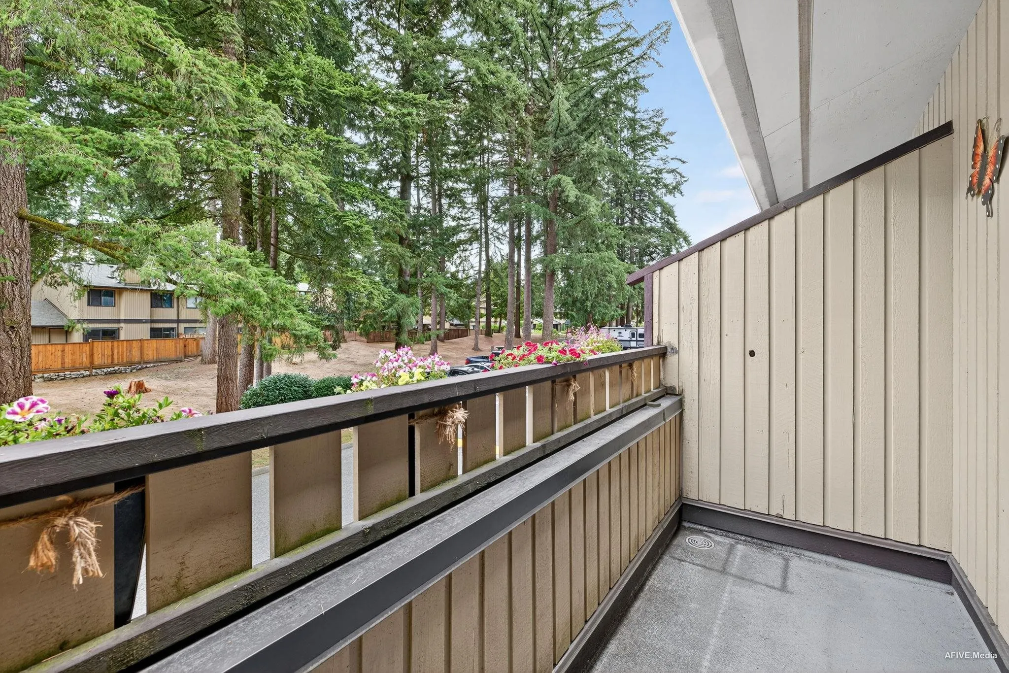 15 2998 Mouat Drive