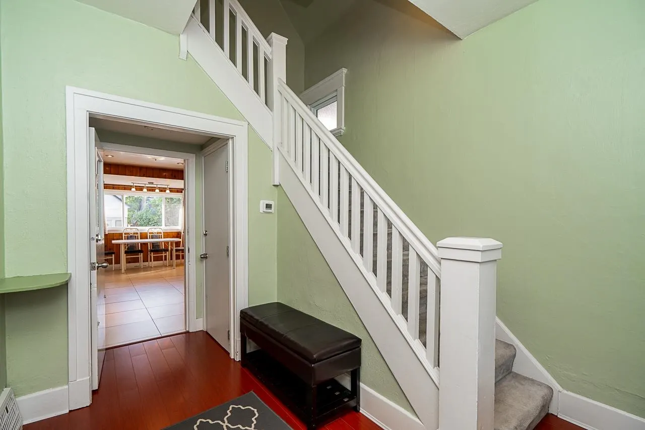 22 E 18th Avenue