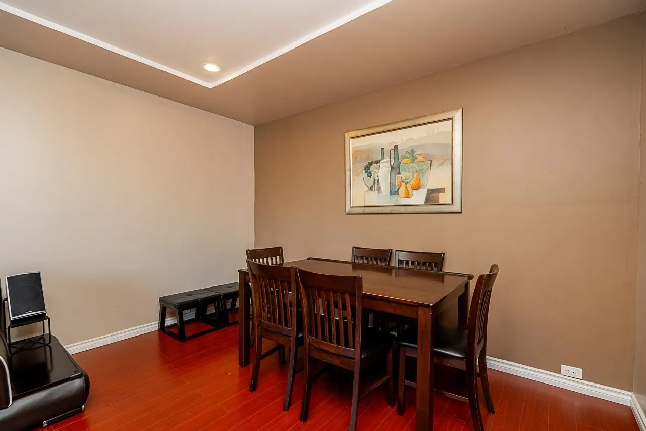 22 E 18th Avenue