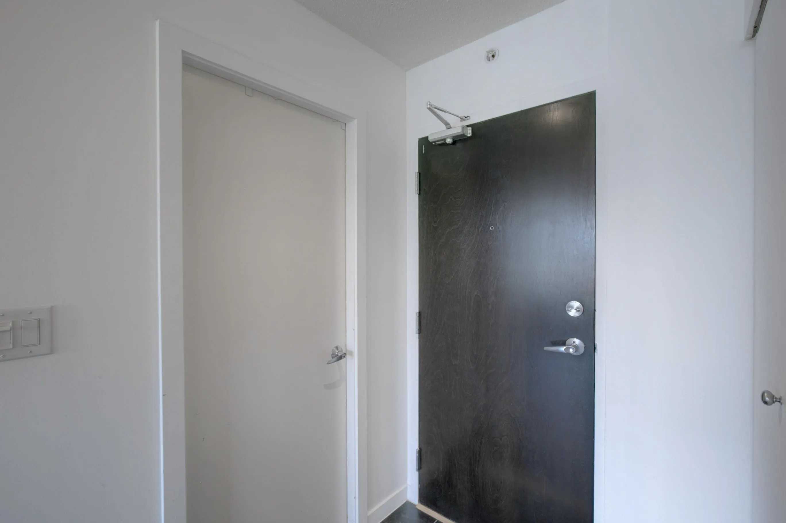 1303 938 Smithe Street