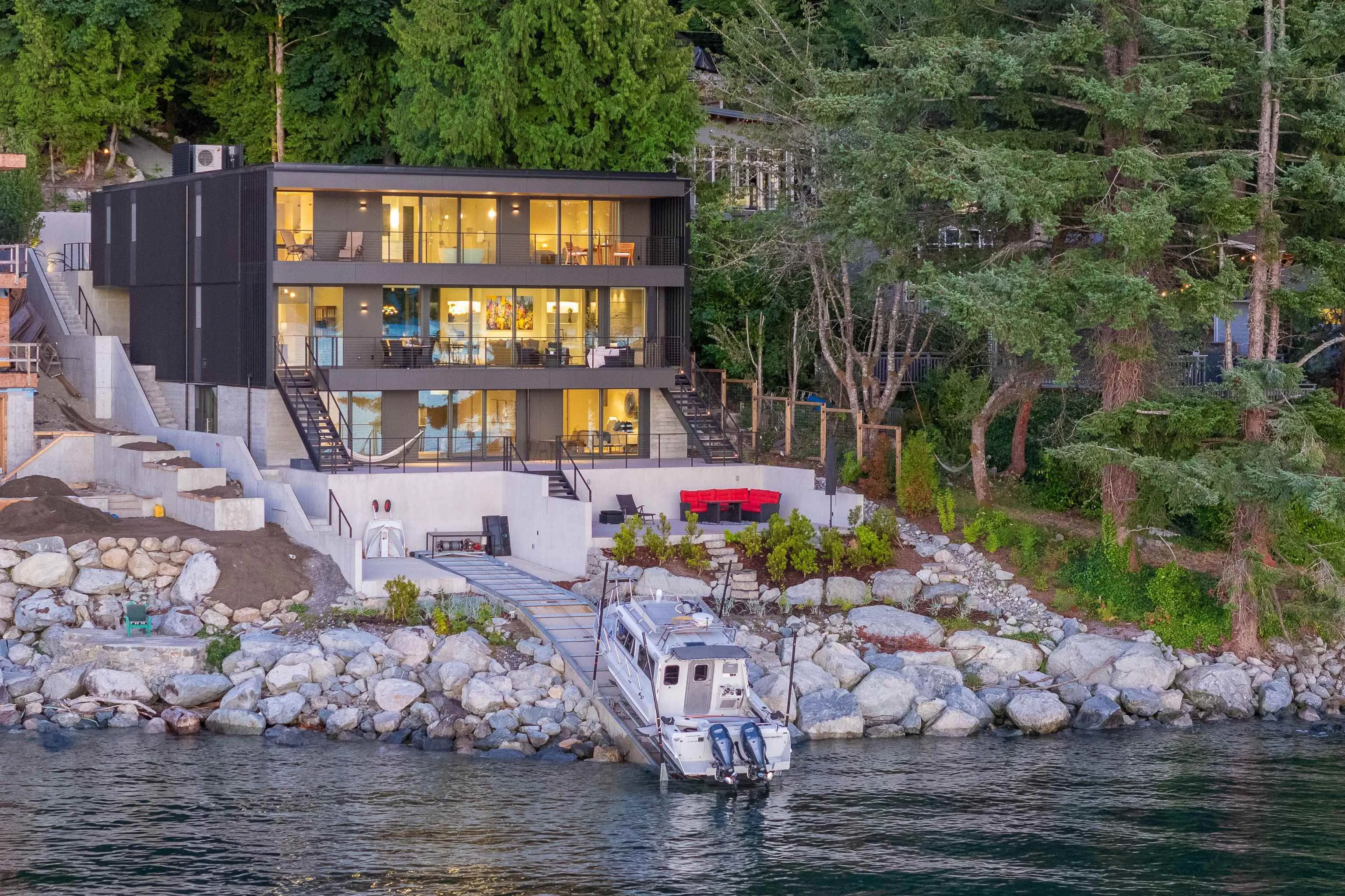 8885 Lawrence Way